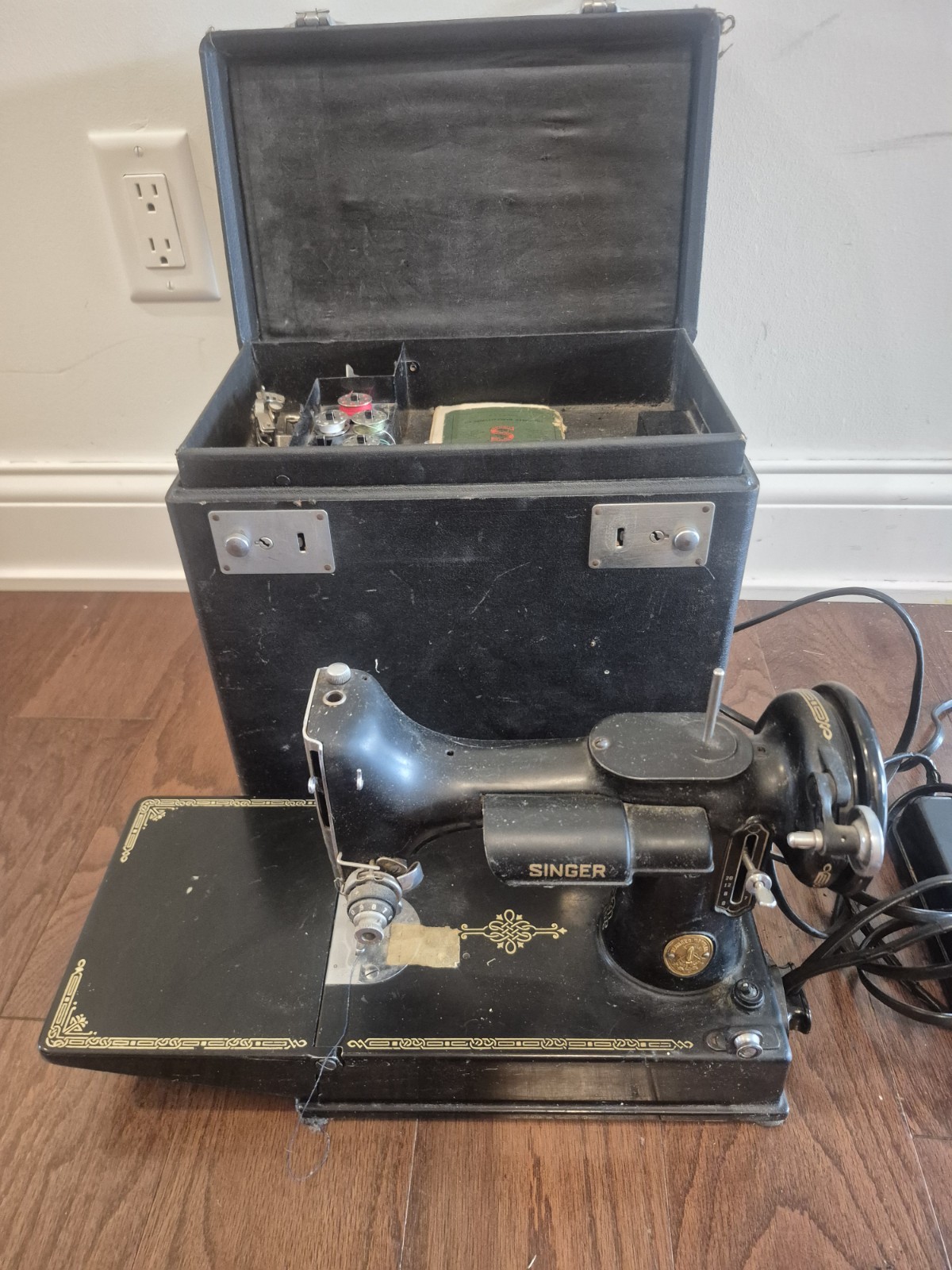 Vintage Singer Featherweight 221-1 Sewing Machine With case and instructions Vintage Singer Featherweight 221-1 Sewing Machine With case and instructions
