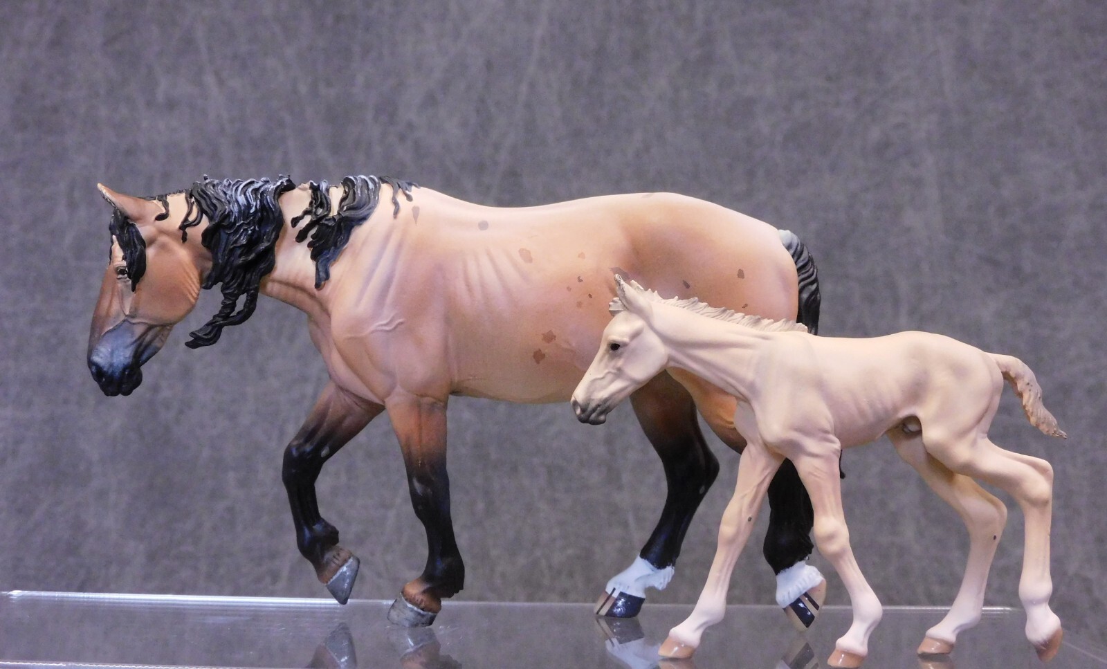 WIA NEW * Buckskin Mustang Mare and Foal - Birdie and Boone * Figure Model Horse