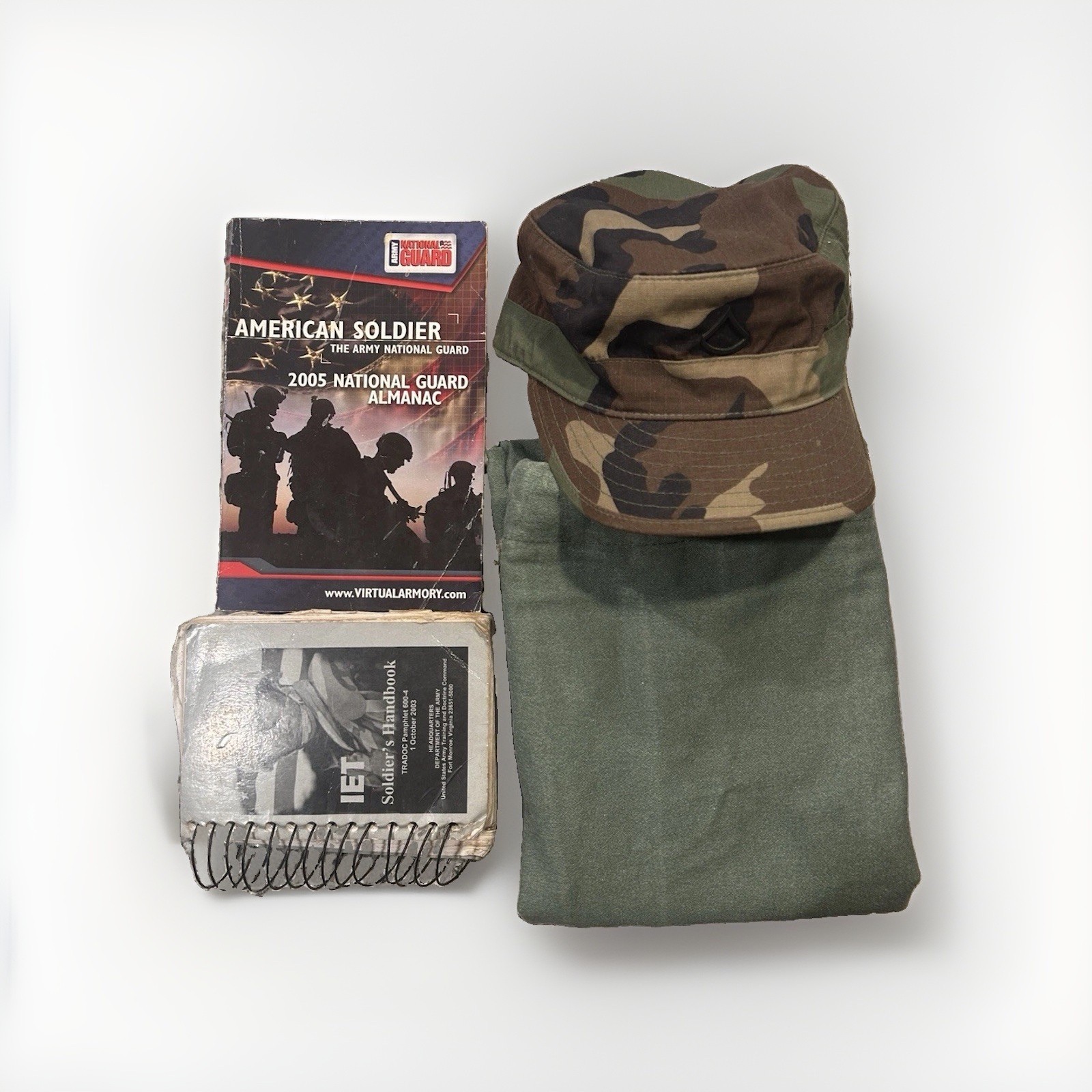 Army National Guard Lot: 2005 Almanac, IET Handbook TRADOC 600-4, Woodland Cap