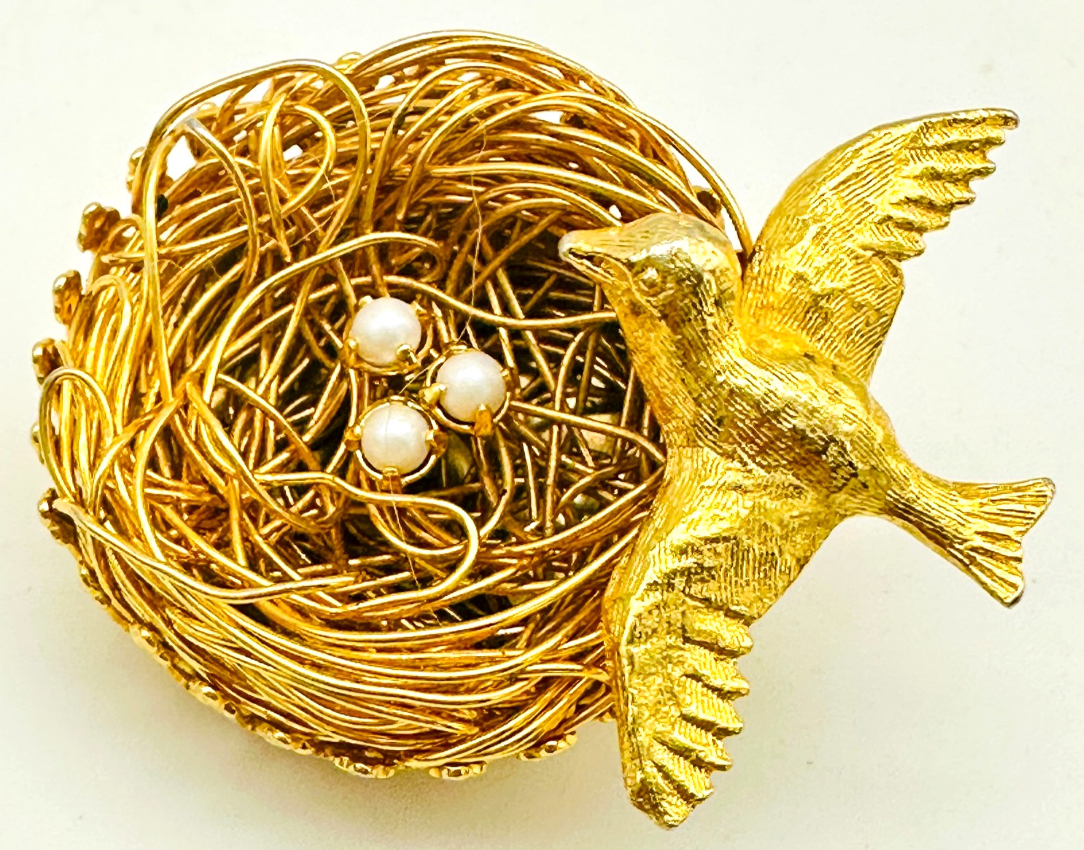 Vintage Jeanne Brooch Symbolic-New Life Good Luck Lovely Quality Collectible Vintage Jeanne Brooch Symbolic-New Life Good Luck Lovely Quality Collectible