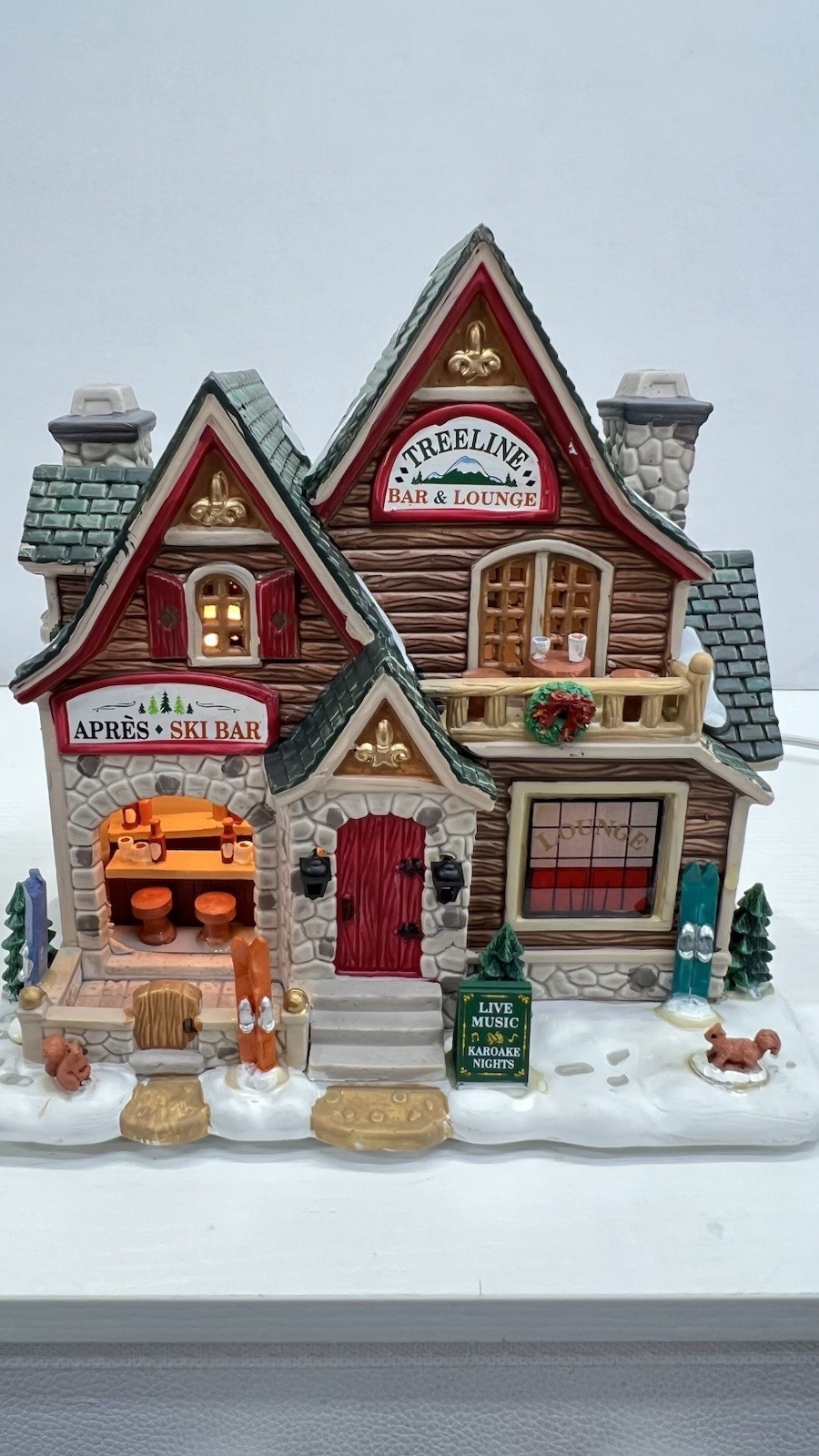 Lemax “Treeline Bar & Lounge” Vail Village Series 45712 Retired RARE & NEW 