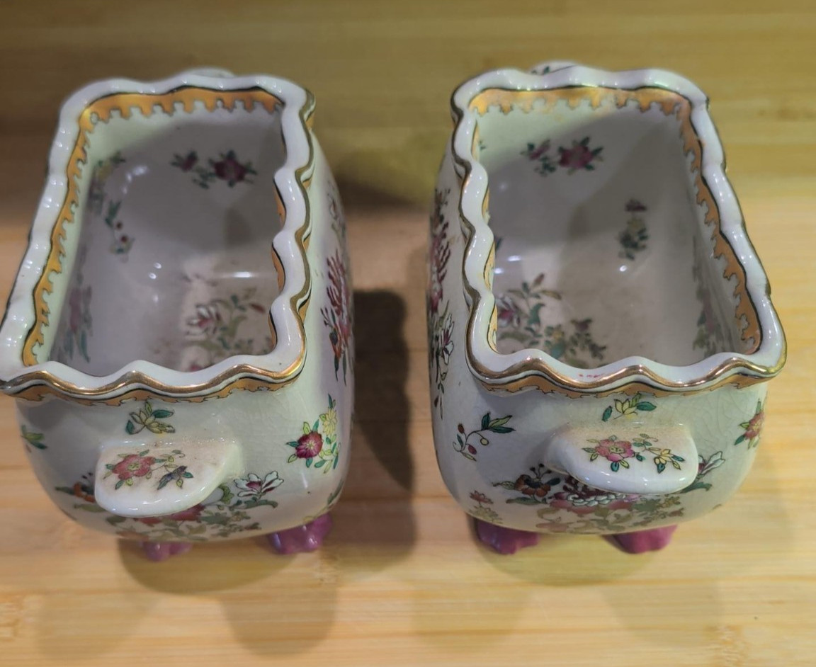 Pair Chinese Famille Rose Porcelain Cachepot Planters Footed Gilt Marked