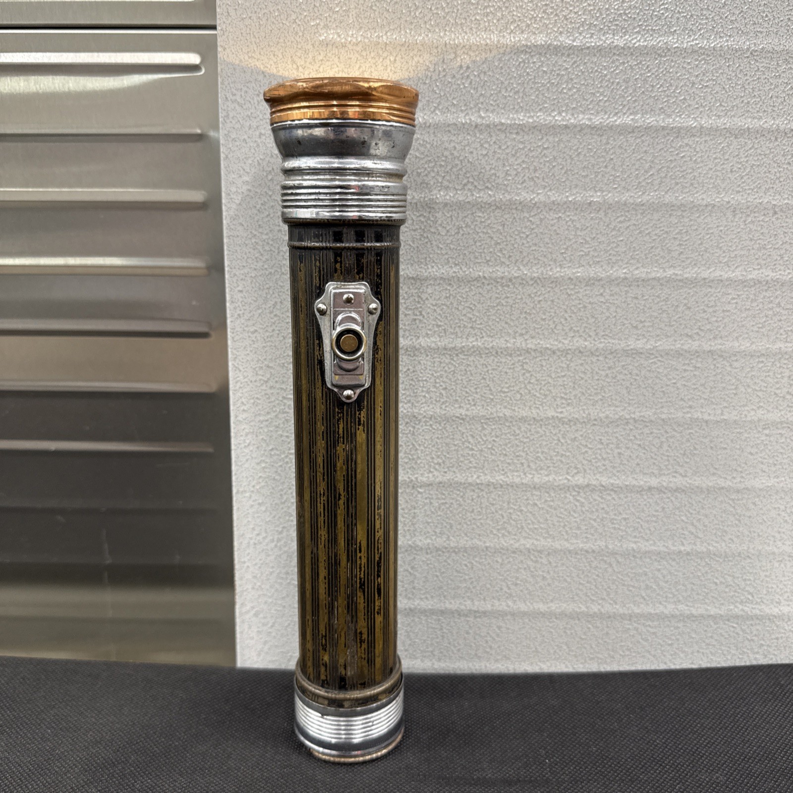 Antique 1930’s-40’s EVEREADY Flashlight 10” Long Collectable Made in USA WORKING Antique 1930’s-40’s EVEREADY Flashlight 10” Long Collectable Made in USA WORKING