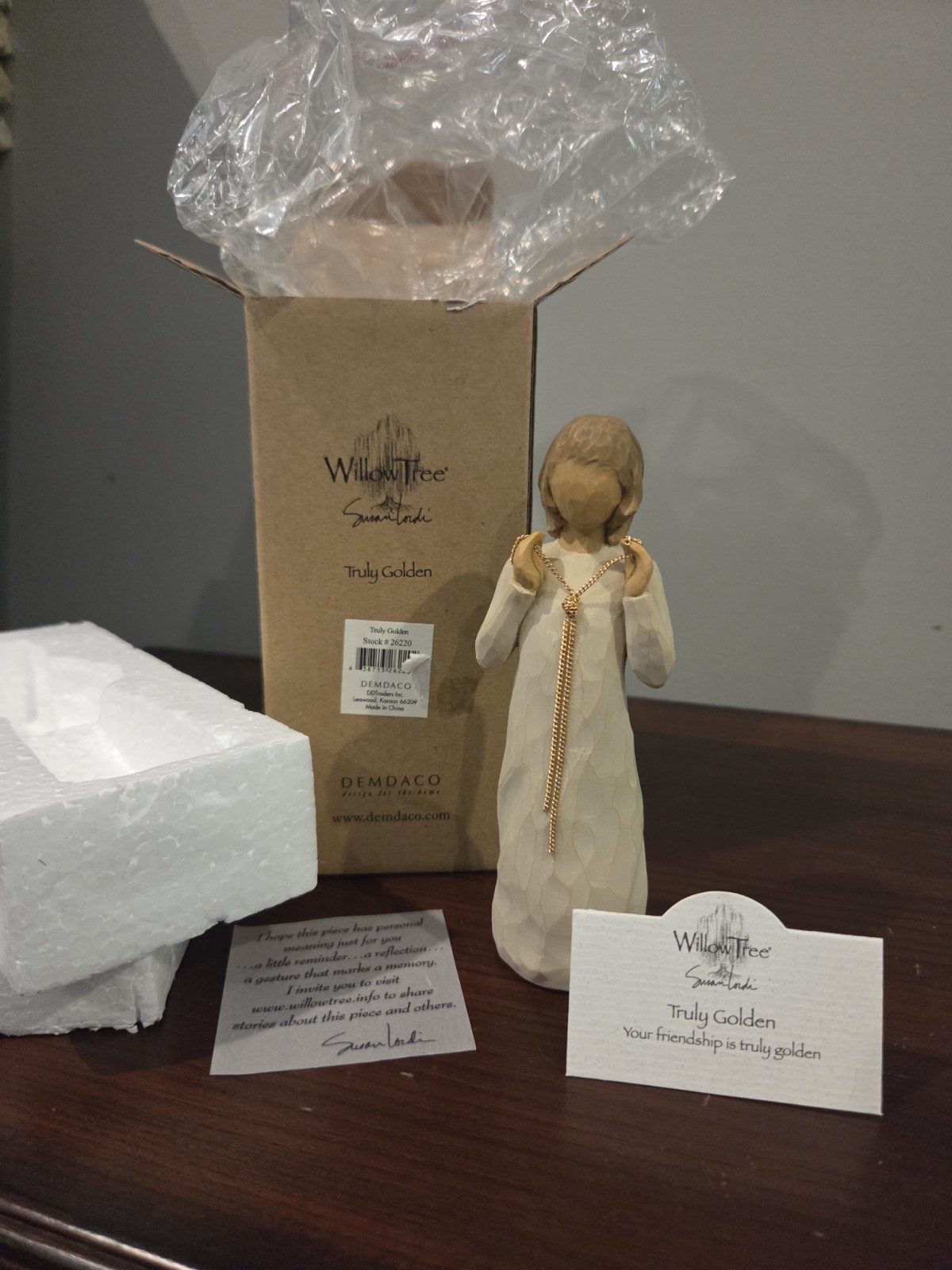 Willow Tree “Truly Golden” Resin Figurine Matte Boxed by Susan Lordi Willow Tree “Truly Golden” Resin Figurine Matte Boxed by Susan Lordi