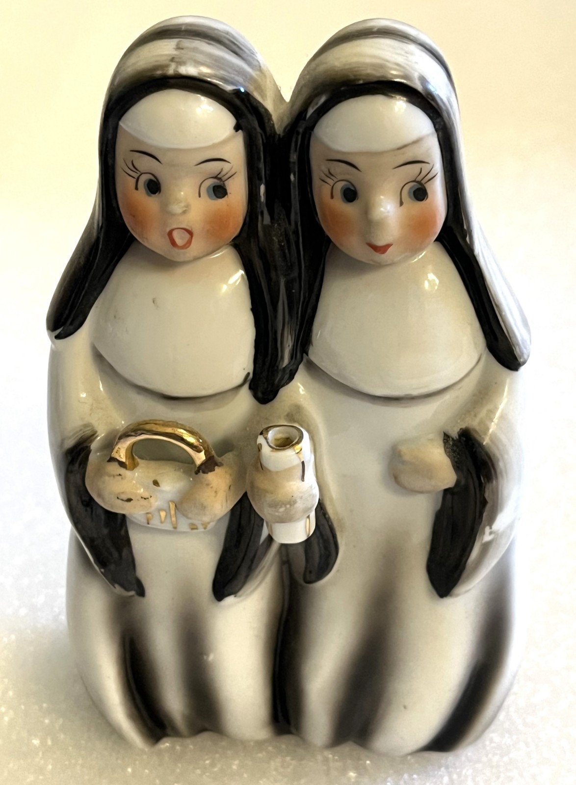 Vintage 2 Nuns 