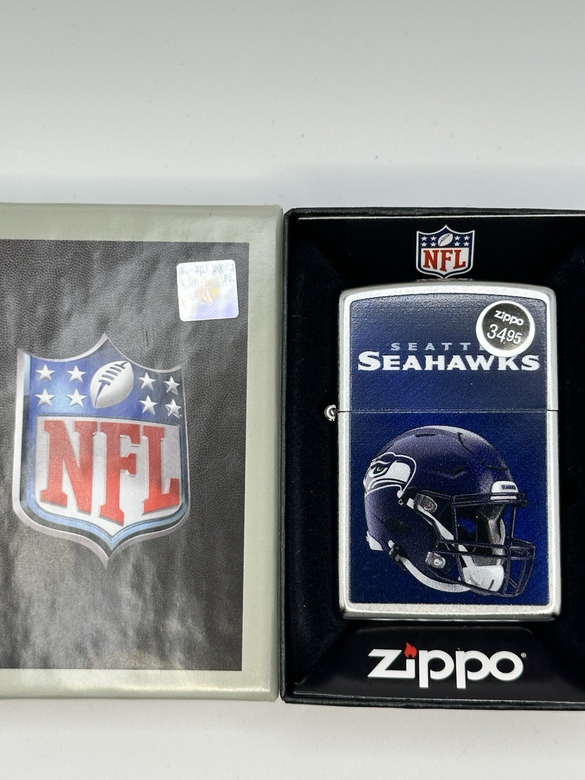 NFL Seattle Seahawks Helmet Chrome Zippo Lighter NEW 48447 NFL Seattle Seahawks Helmet Chrome Zippo Lighter NEW 48447