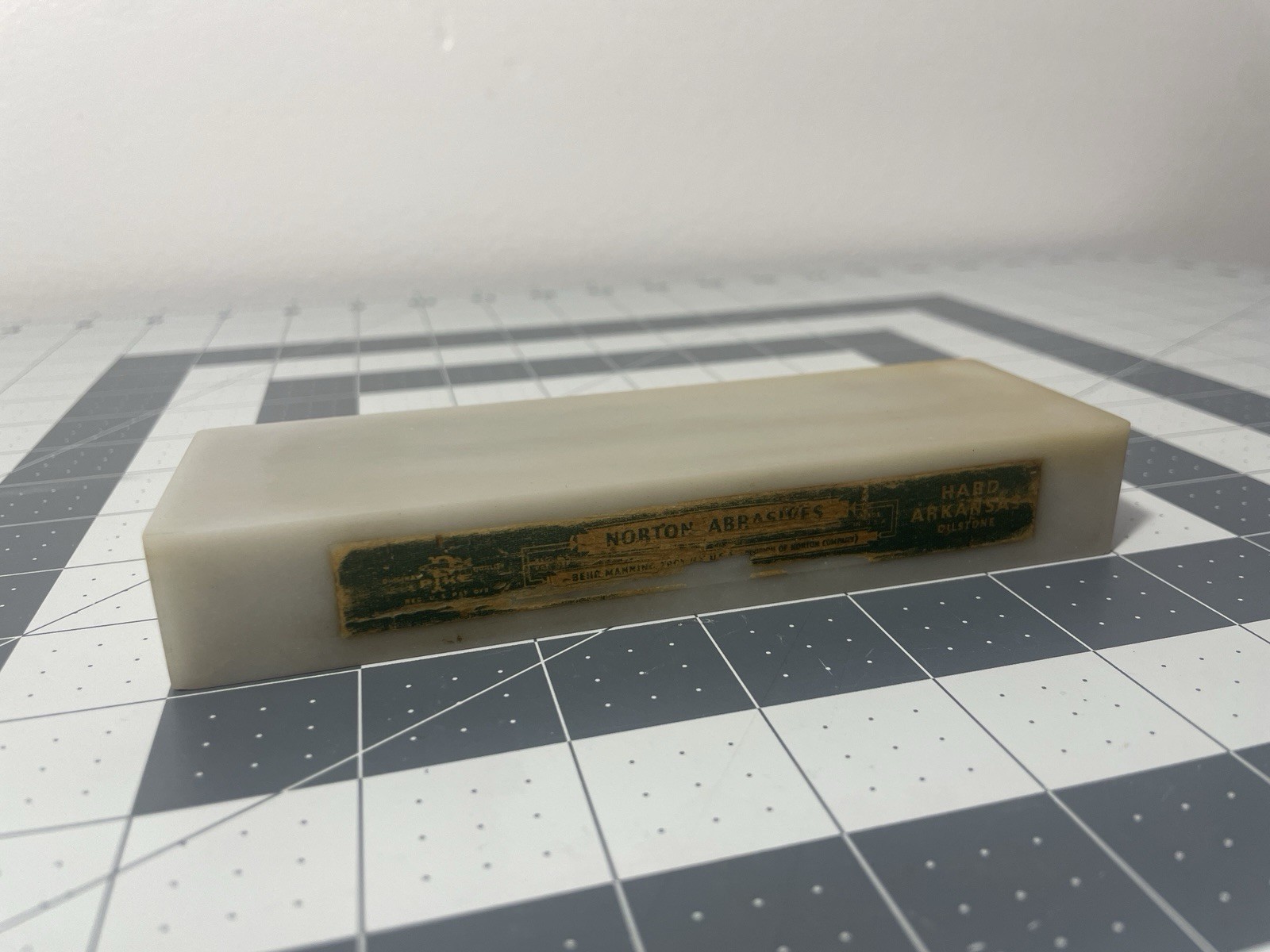 Vintage Norton Pike Translucent Hard Arkansas Sharpening Razor Hone Vintage Norton Pike Translucent Hard Arkansas Sharpening Razor Hone