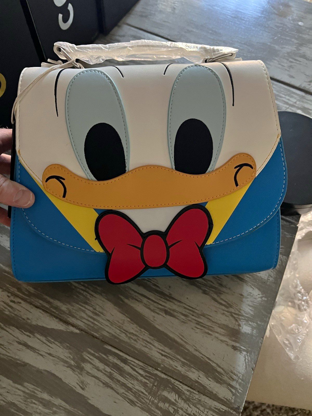 Loungefly BRAND NEW only opened for pics Donald Duck Crossbody Bag w/ Coin Pouch