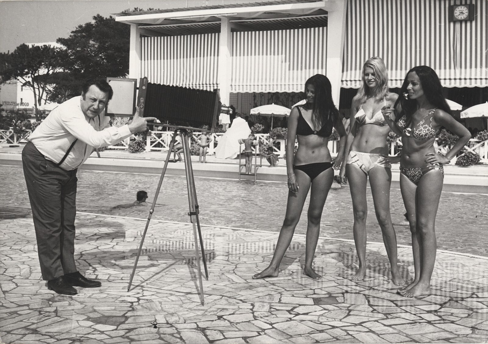 1969 Actor Raymond Devos Becomes a Fashion Photographer for Beauties Photo 1969 Actor Raymond Devos Becomes a Fashion Photographer for Beauties Photo