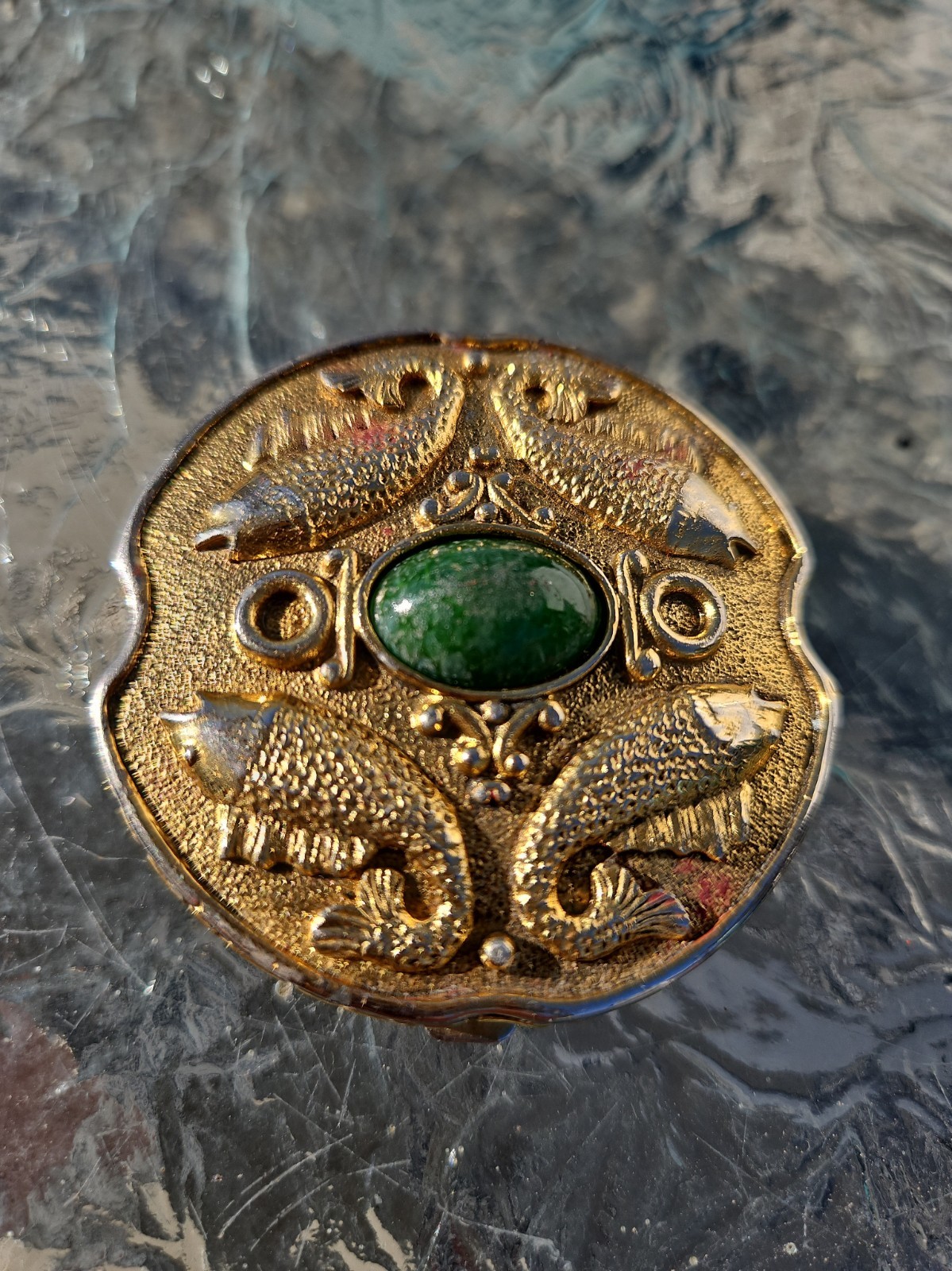 Compact Rare Vintage 1960's Max Factor Golden Seas Fishπ π Collectors π₯π₯π₯ Compact Rare Vintage 1960's Max Factor Golden Seas Fishπ π Collectors π₯π₯π₯