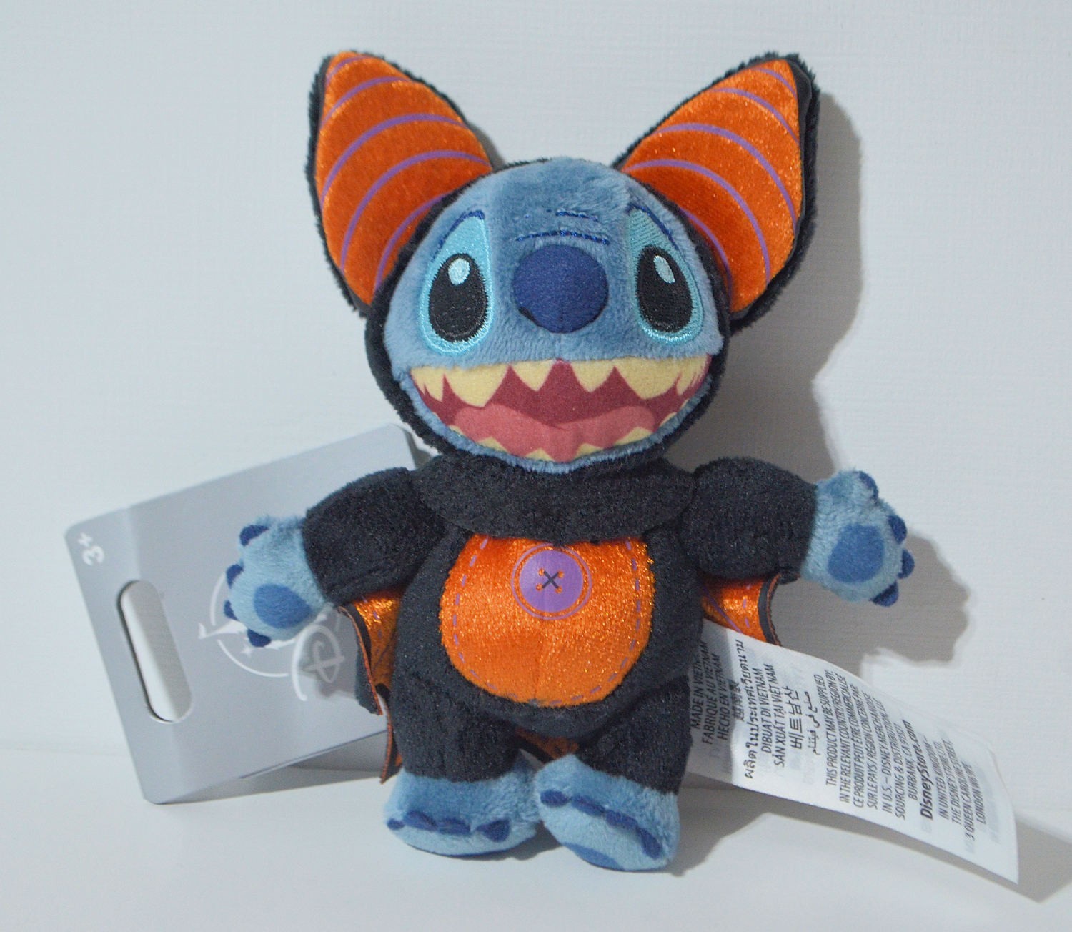2026 Disney Parks Happy Halloween Stitch Vampire Plush Bag Charm Keychain New