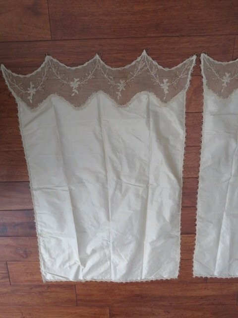 PAIR Old Antique French Scalloped Top Tambour NET LACE & Satin CURTAINS & Rings