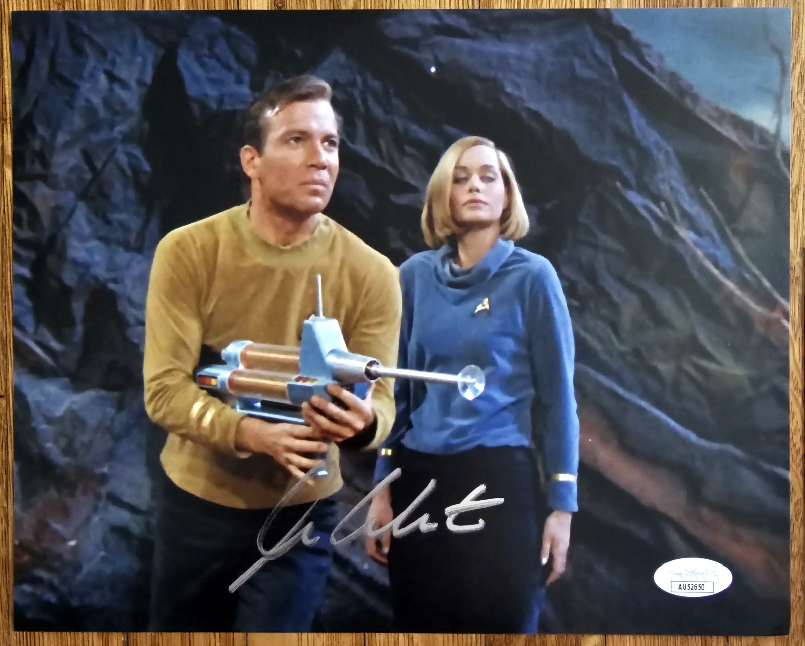 William Shatner STAR TREK Signed Autograph Auto 8x10 Photo JSA William Shatner STAR TREK Signed Autograph Auto 8x10 Photo JSA