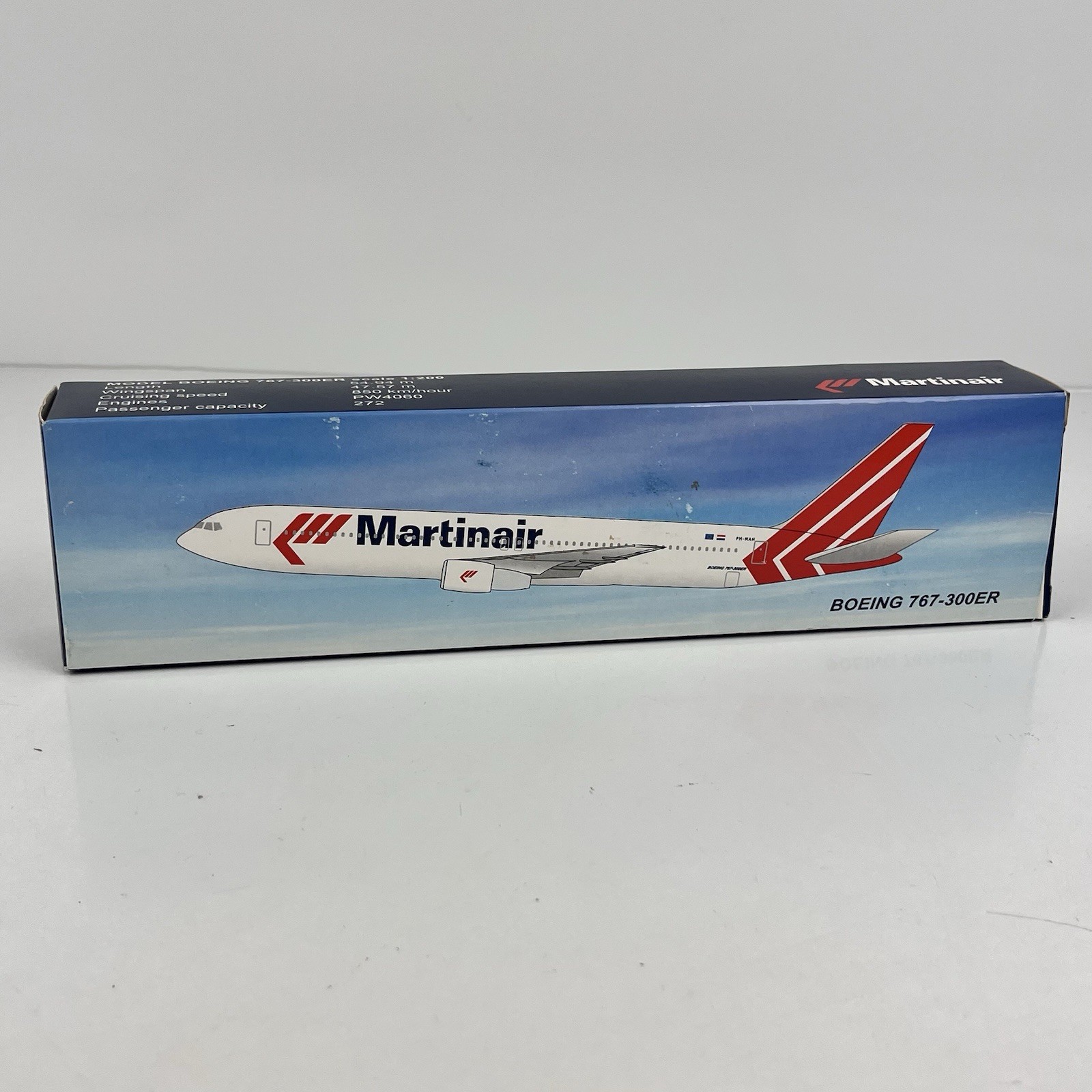 1/200 Boeing 767-300ER Martinair Display Model NOS New In Box Aircraft Plane 1/200 Boeing 767-300ER Martinair Display Model NOS New In Box Aircraft Plane