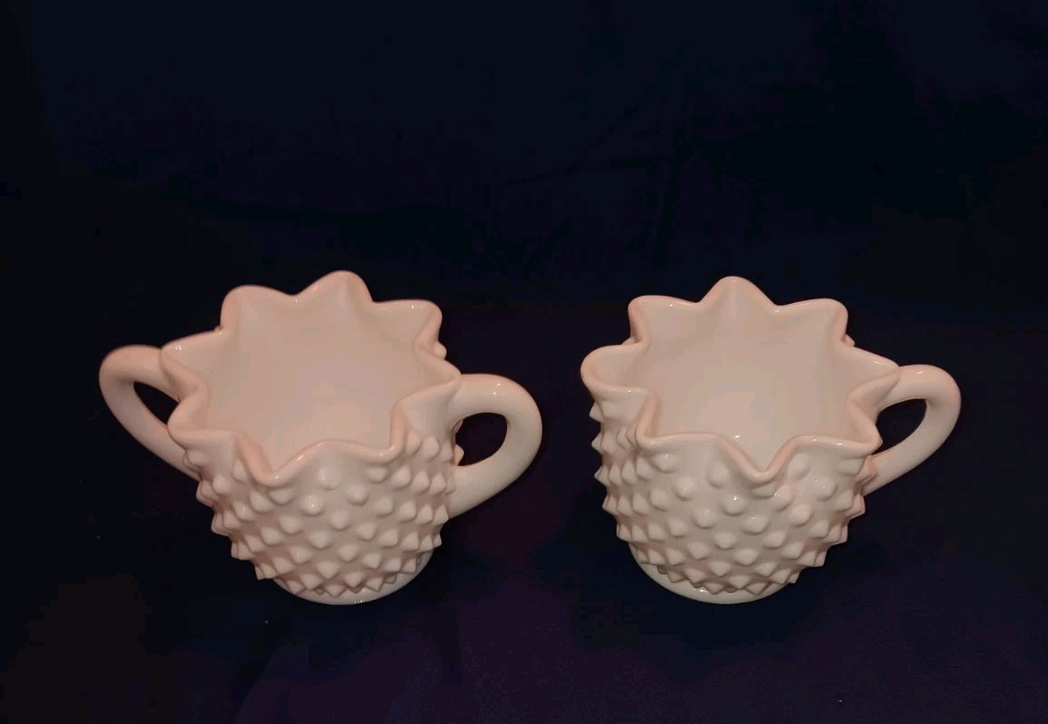 Fenton Art Glass HOBNAIL Milk White Creamer & Sugar star-shaped edge 3\ Fenton Art Glass HOBNAIL Milk White Creamer & Sugar star-shaped edge 3\