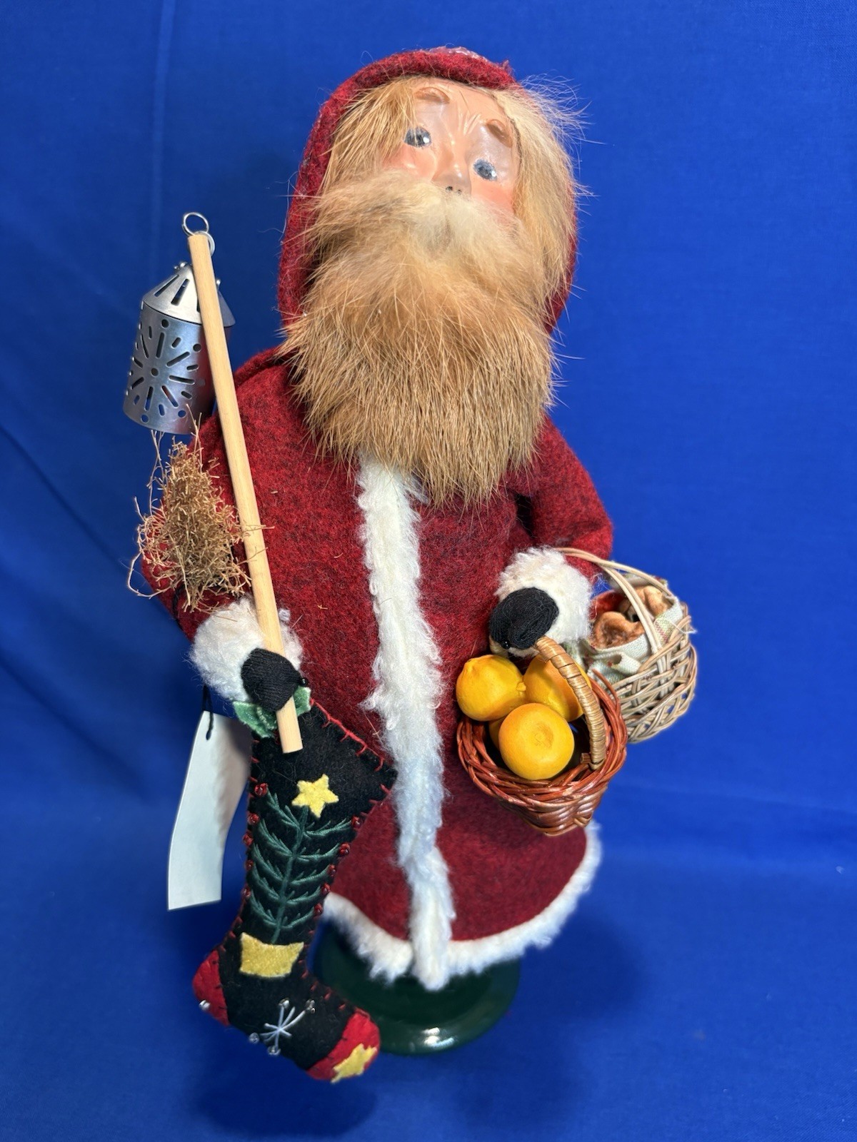 2008 Byer's Choice Carolers Dutch Santa Der Belsnickle Signed Joyce Byers W/ Tag 2008 Byer's Choice Carolers Dutch Santa Der Belsnickle Signed Joyce Byers W/ Tag