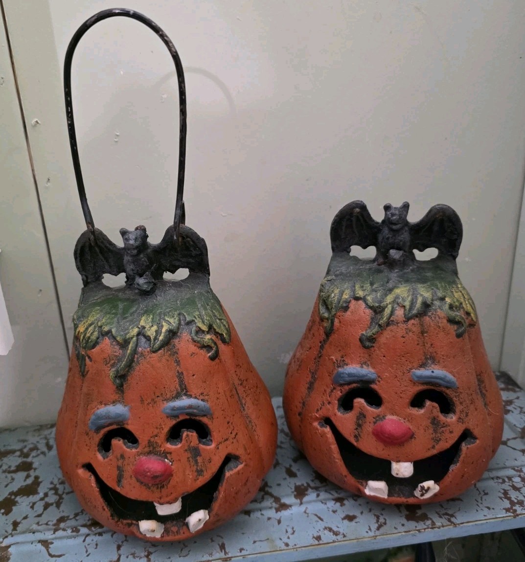 2 Vintage Cast Iron Jack-O-Lantern Halloween Two Sided Pumpkin Candle Holder 6\ 2 Vintage Cast Iron Jack-O-Lantern Halloween Two Sided Pumpkin Candle Holder 6\