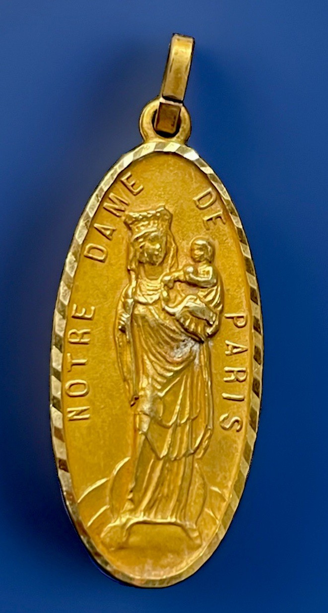 Vintage Catholic Notre Dame De Paris Gold Tone Religious Medal Vintage Catholic Notre Dame De Paris Gold Tone Religious Medal