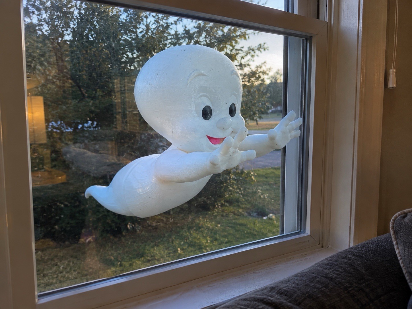 Casper the ghost through the window decoration Casper the ghost through the window decoration