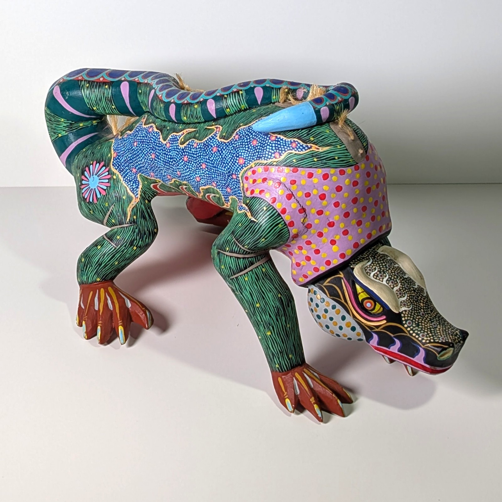 Antonio Mandarin Oaxaca Iguana Alebrije Wood Carving Vintage Signed 16 inches