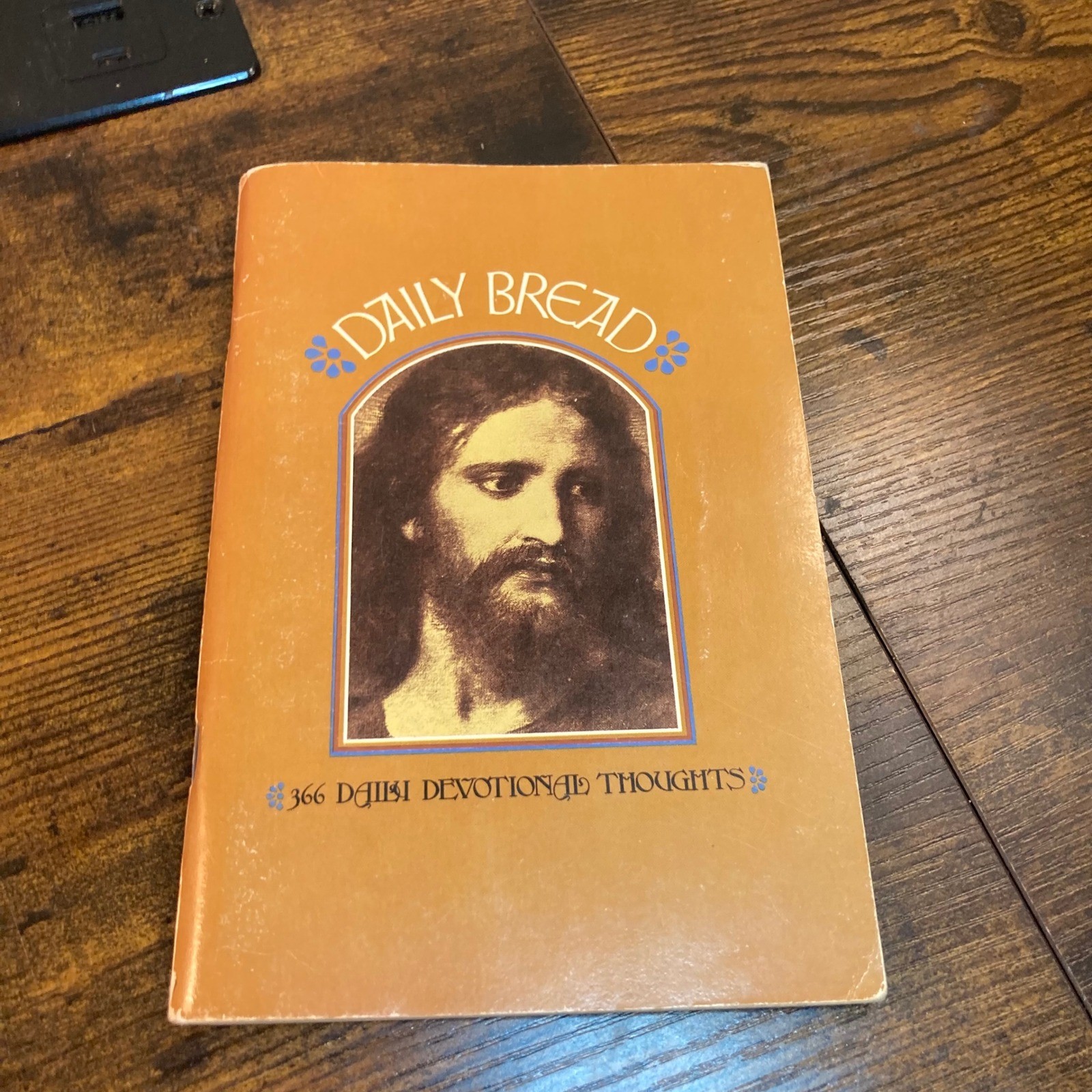 Daily Bread 366 Daily Devotional Thoughts Abingdon Press Vtg Booklet Methodist Daily Bread 366 Daily Devotional Thoughts Abingdon Press Vtg Booklet Methodist