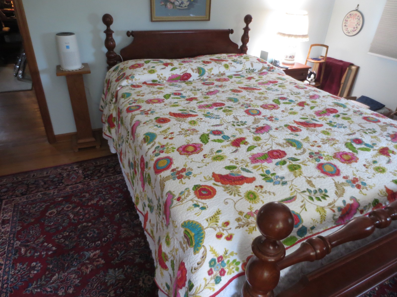 Vintage JACOBEAN FLORAL Cotton QUILTED FABRIC BLANKET or COVER - 92\