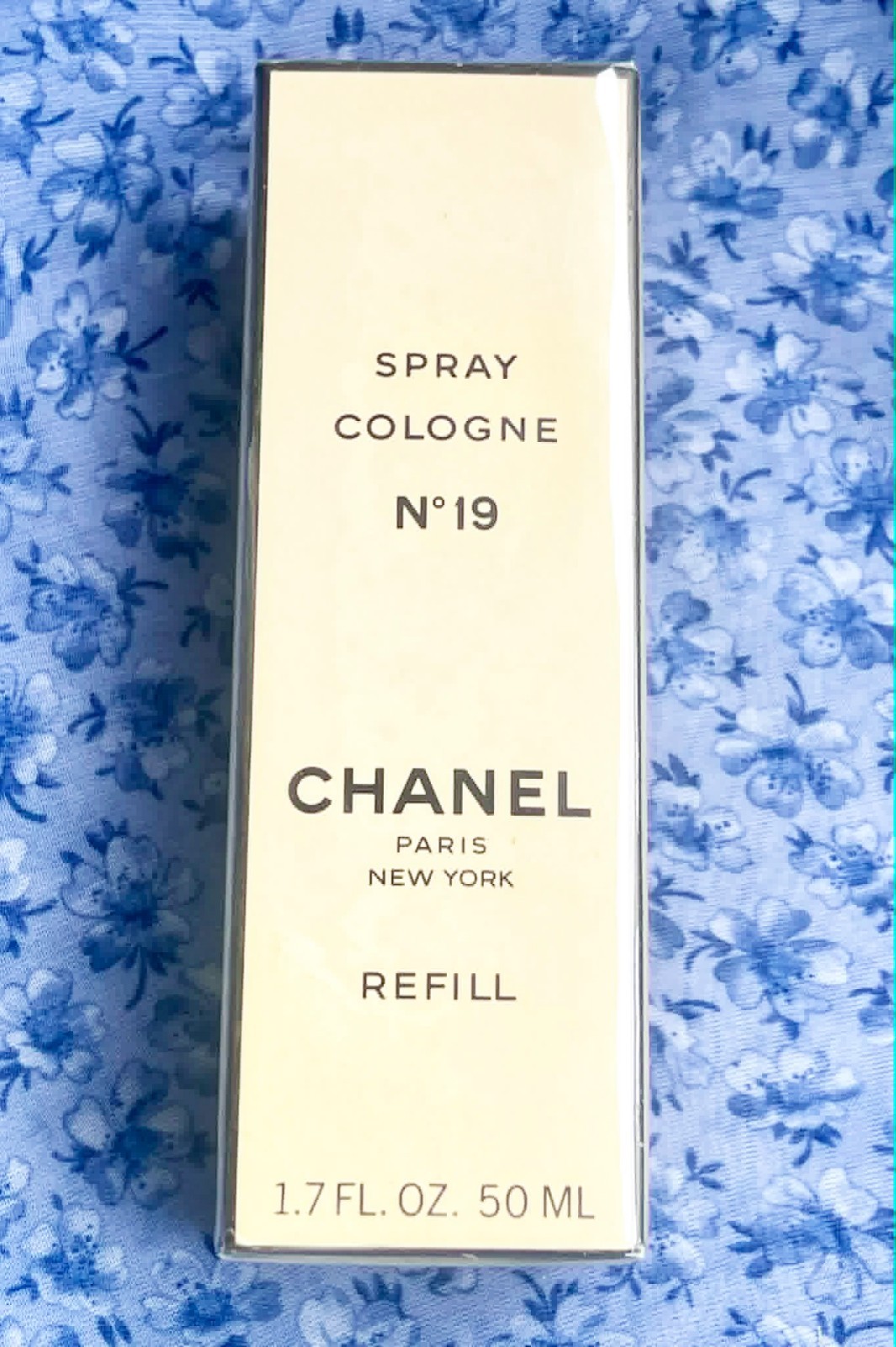 VTG Chanel No.19 Cologne Paris New York 1.7 Fl.Oz Refill VTG Chanel No.19 Cologne Paris New York 1.7 Fl.Oz Refill