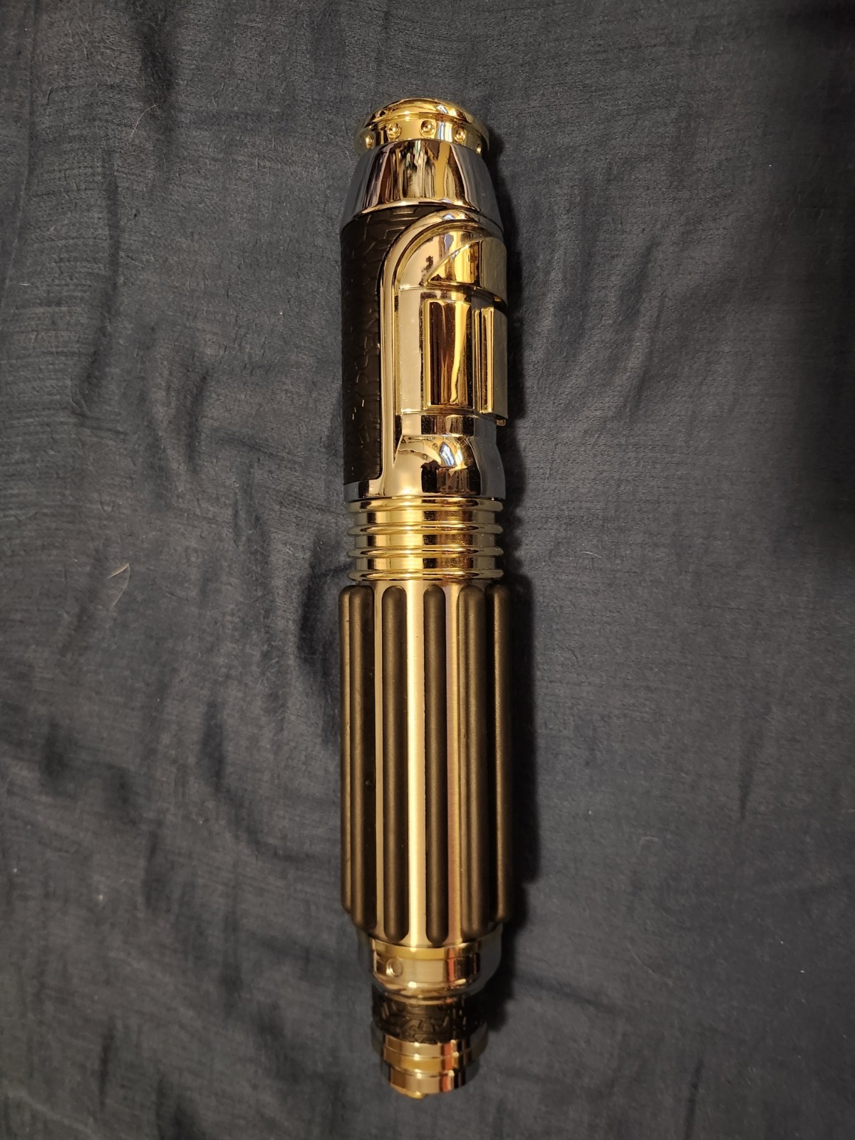RETIRED Star Wars Galaxy Edge Mace Windu Legacy Lightsaber Hilt Gold
