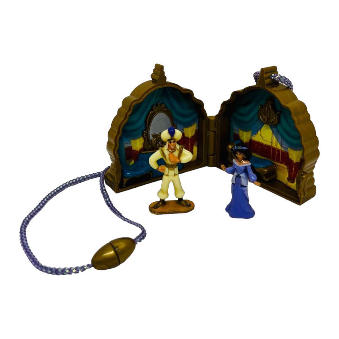 Polly Pocket Disney Aladdin Compact Vintage Jasmine From Japan