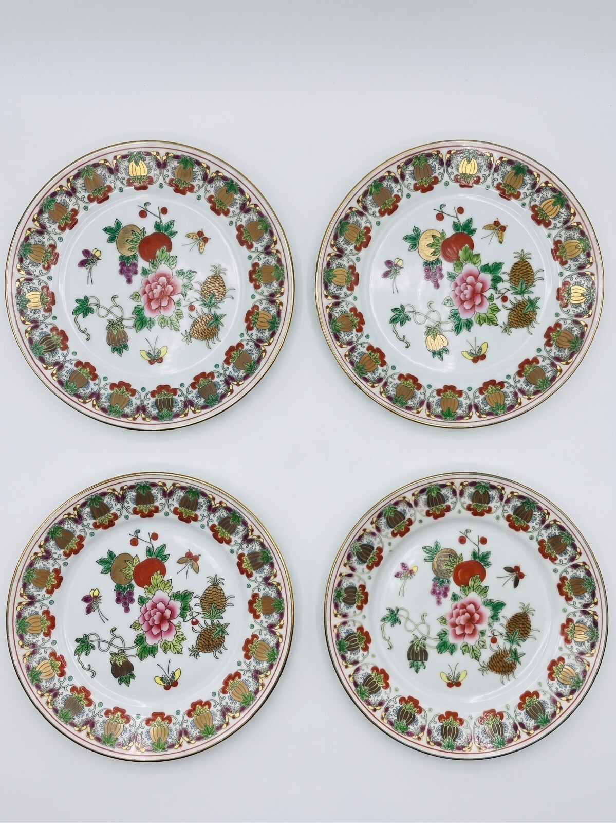 4 Vintage Chinese Jingdezhen Famille Rose \ 4 Vintage Chinese Jingdezhen Famille Rose \