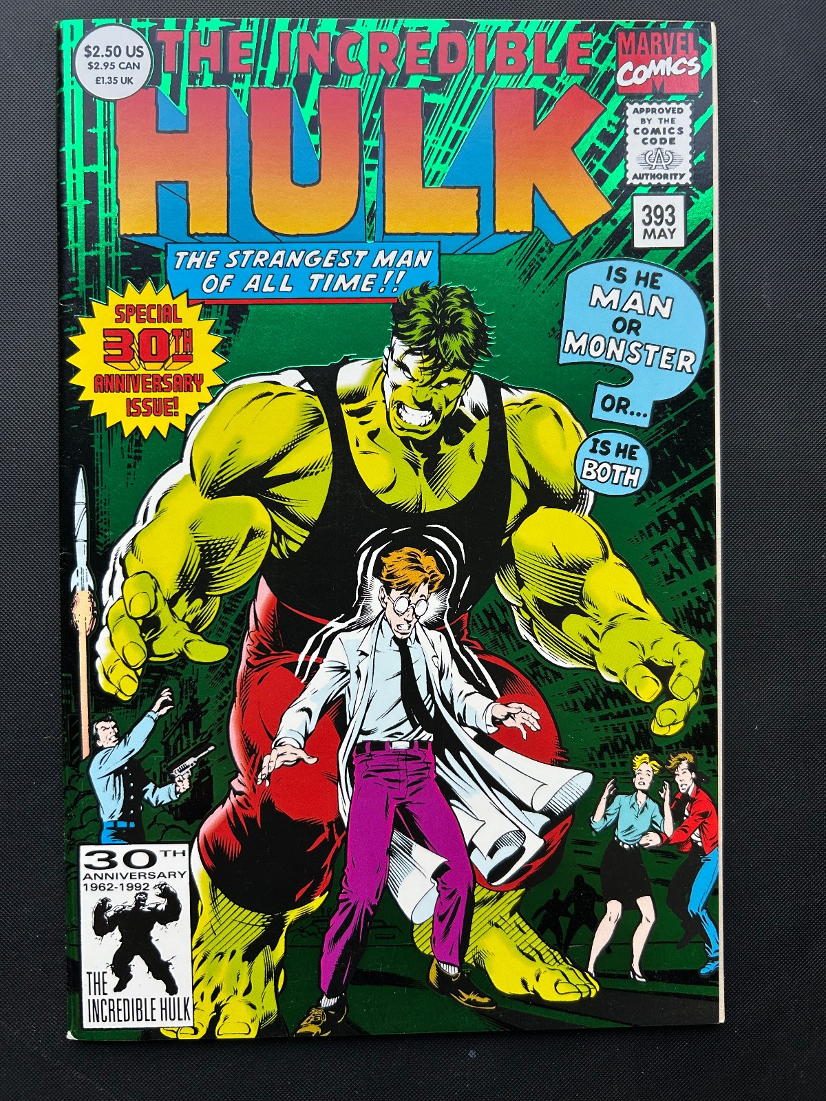 Marvel Comics Incredible Hulk #393 1992 Foil Cover Marvel Comics Incredible Hulk #393 1992 Foil Cover