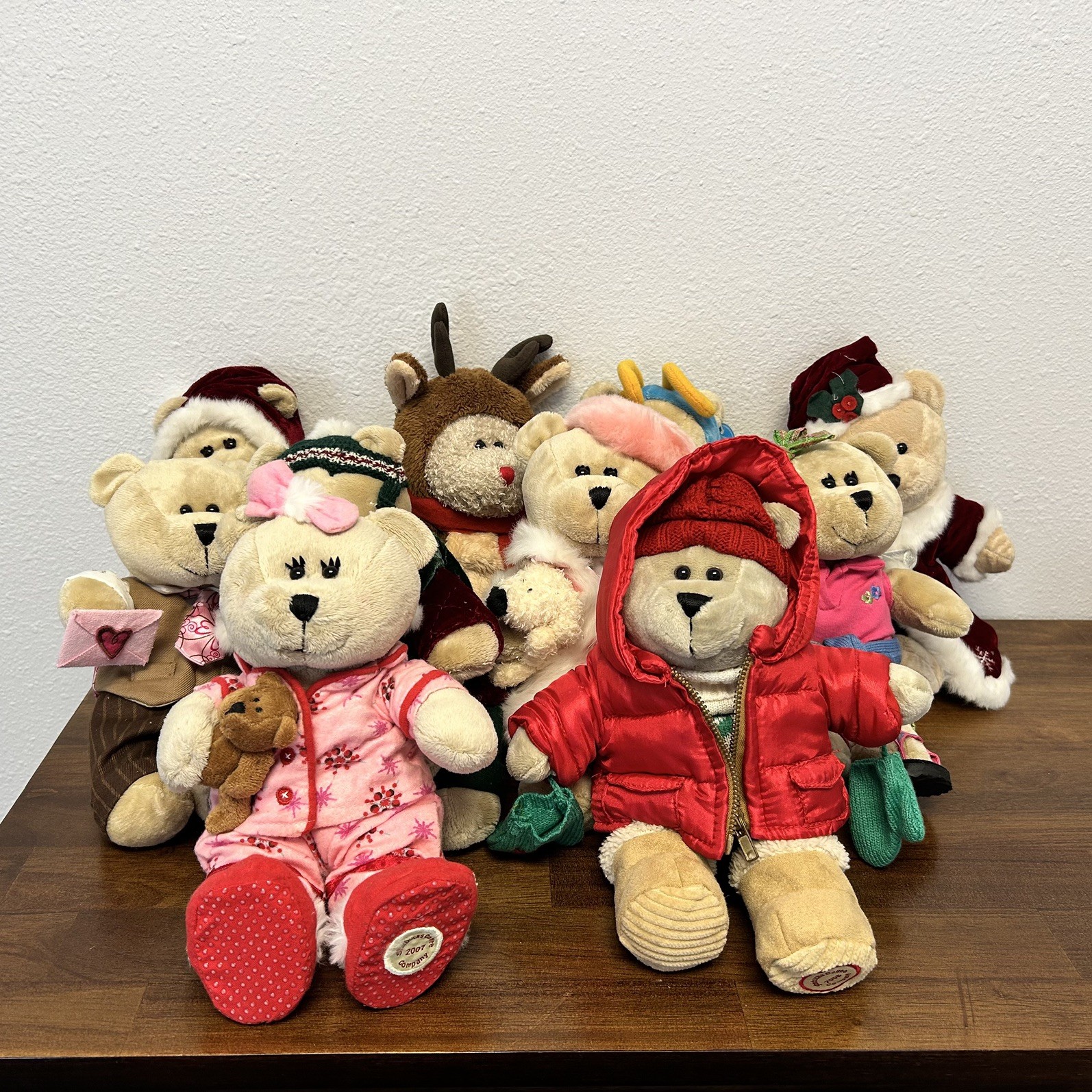 Lot of 10 Starbucks Bearista Plush Bears with Outfits 2003-2008 Lot of 10 Starbucks Bearista Plush Bears with Outfits 2003-2008