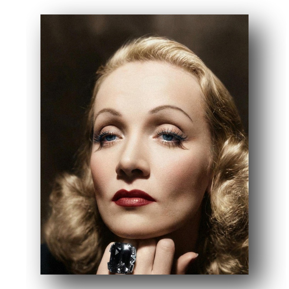 Marlene Dietrich Photo 8x10 Portrait Smiling German Actress Singer Marlene Dietrich Photo 8x10 Portrait Smiling German Actress Singer