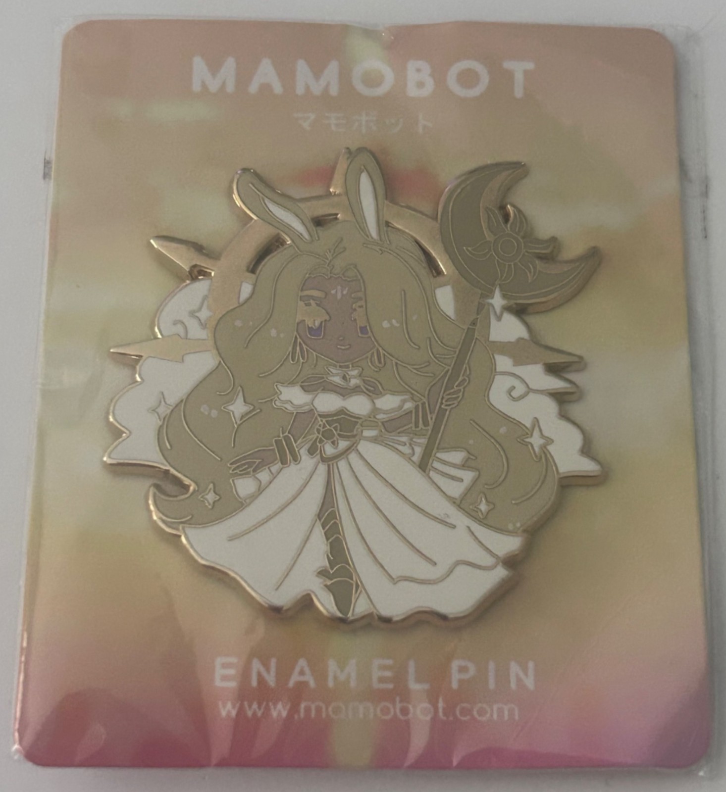 Mamobot Enamel Pin Bunny Girl Fantasy Design Gold & White Mamobot Enamel Pin Bunny Girl Fantasy Design Gold & White