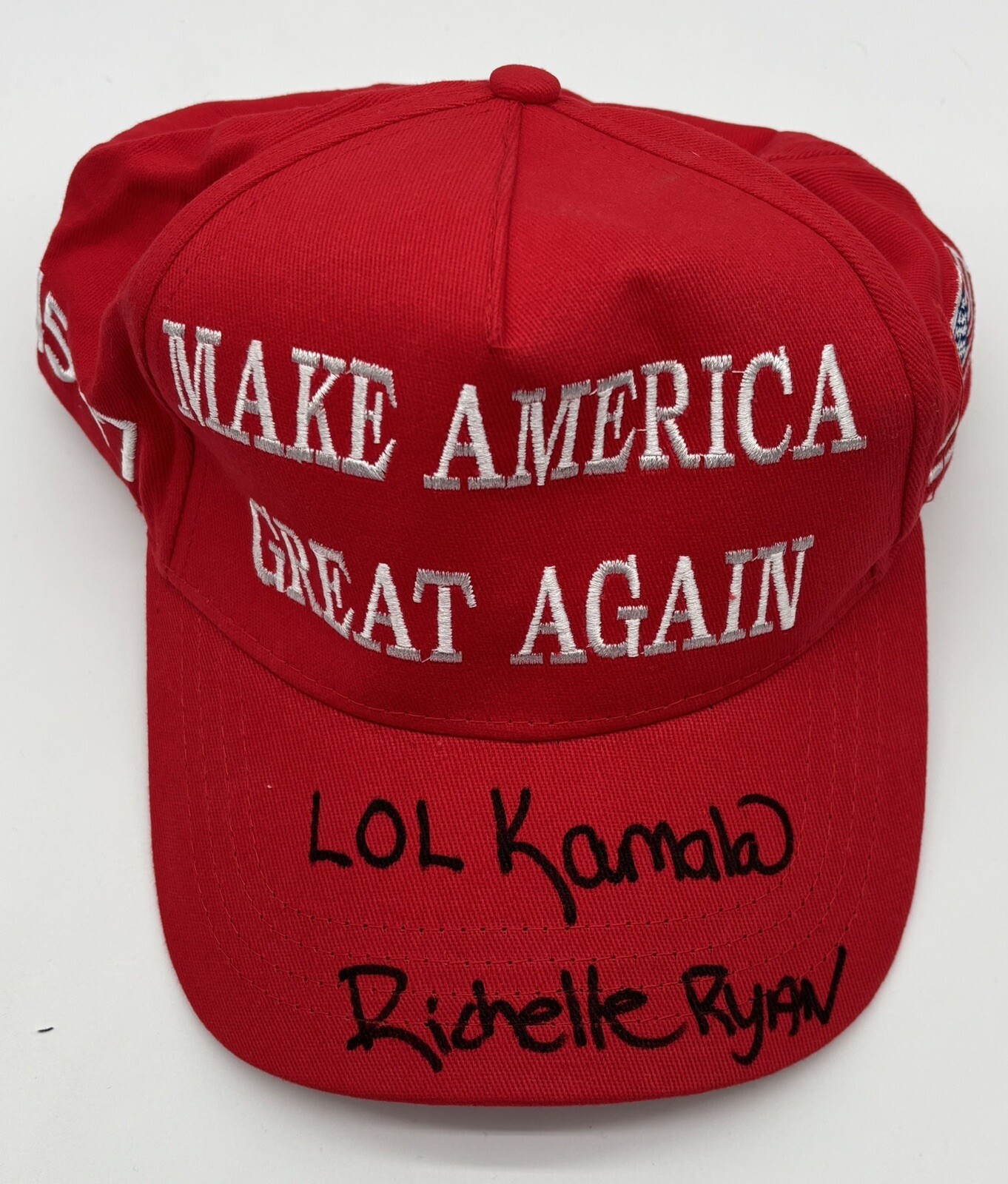 Richelle Ryan Signed Make America Great Again Red Trump Hat Beckett Witness COA