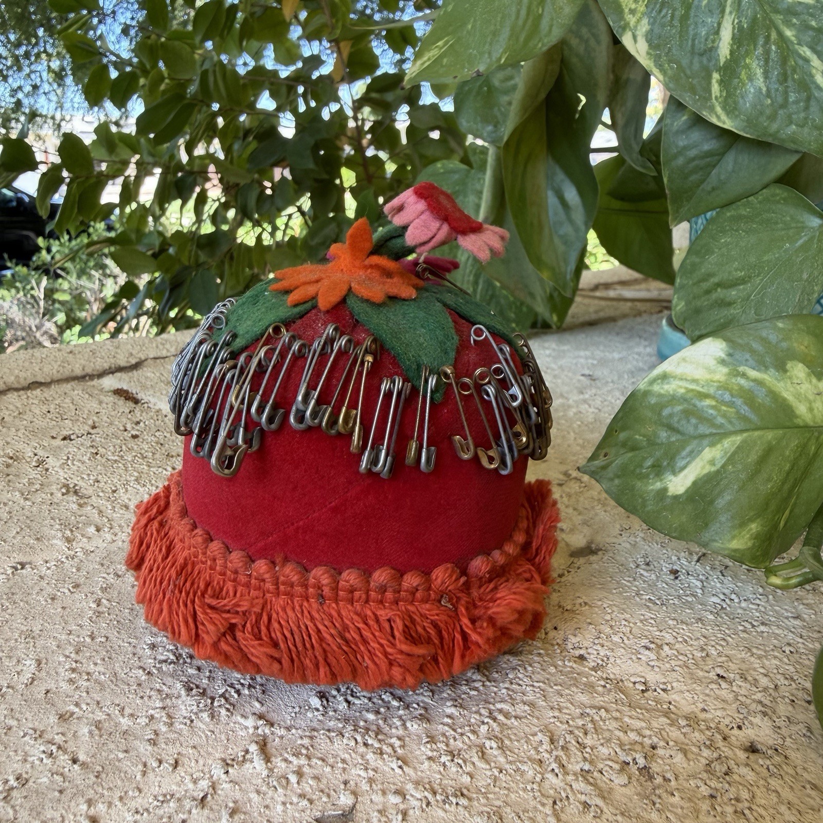 Antique Vintage Felt Velvet Pin Cushion Antique Vintage Felt Velvet Pin Cushion