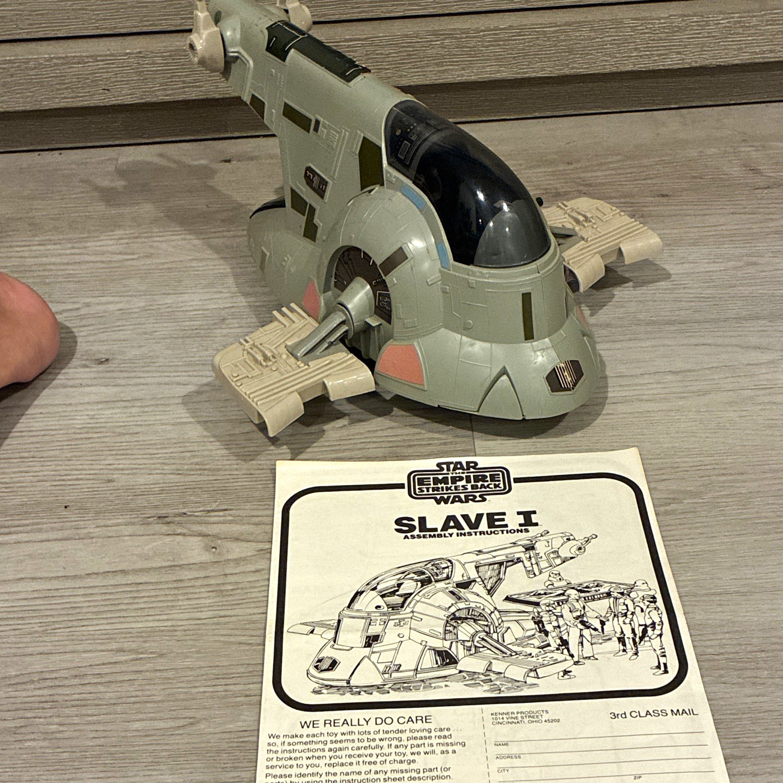 Kenner Star Wars Empire Strikes Back Slave I Space Ship Vehicle w/ Instructions Kenner Star Wars Empire Strikes Back Slave I Space Ship Vehicle w/ Instructions