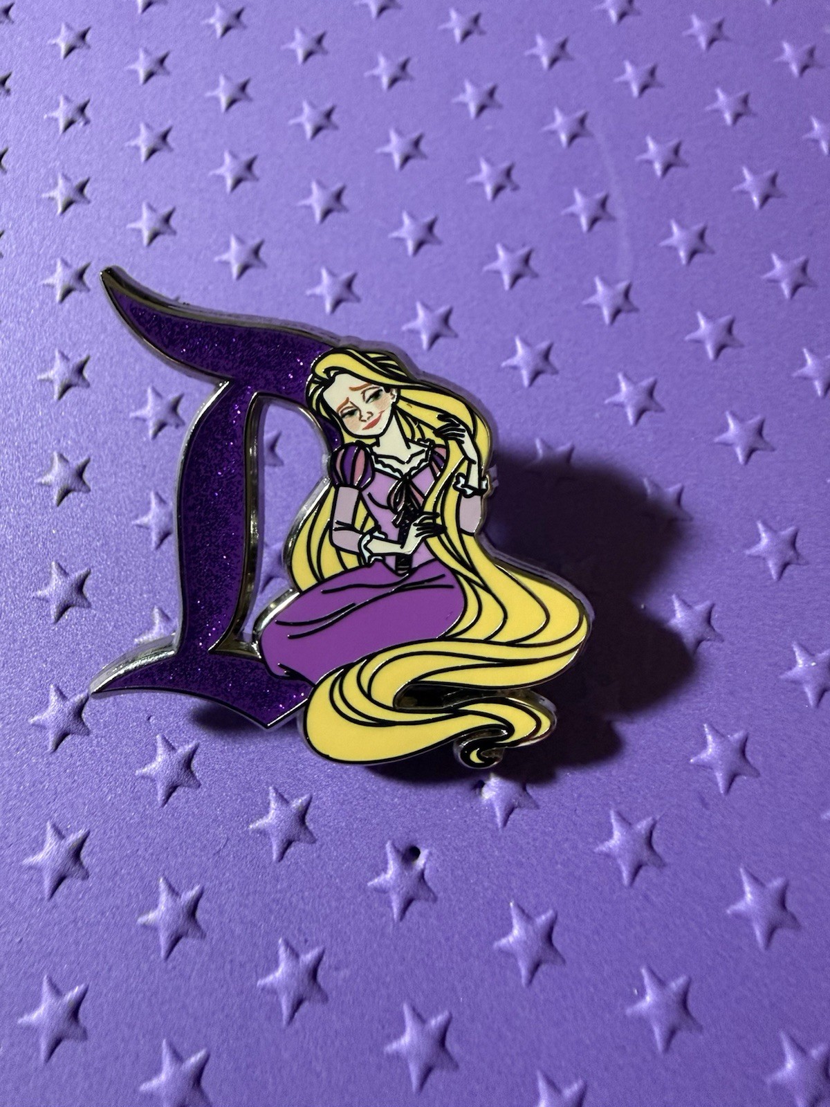 Fantasy Rapunzel D Pin With Glitter Limited Edition 100 Fantasy Rapunzel D Pin With Glitter Limited Edition 100