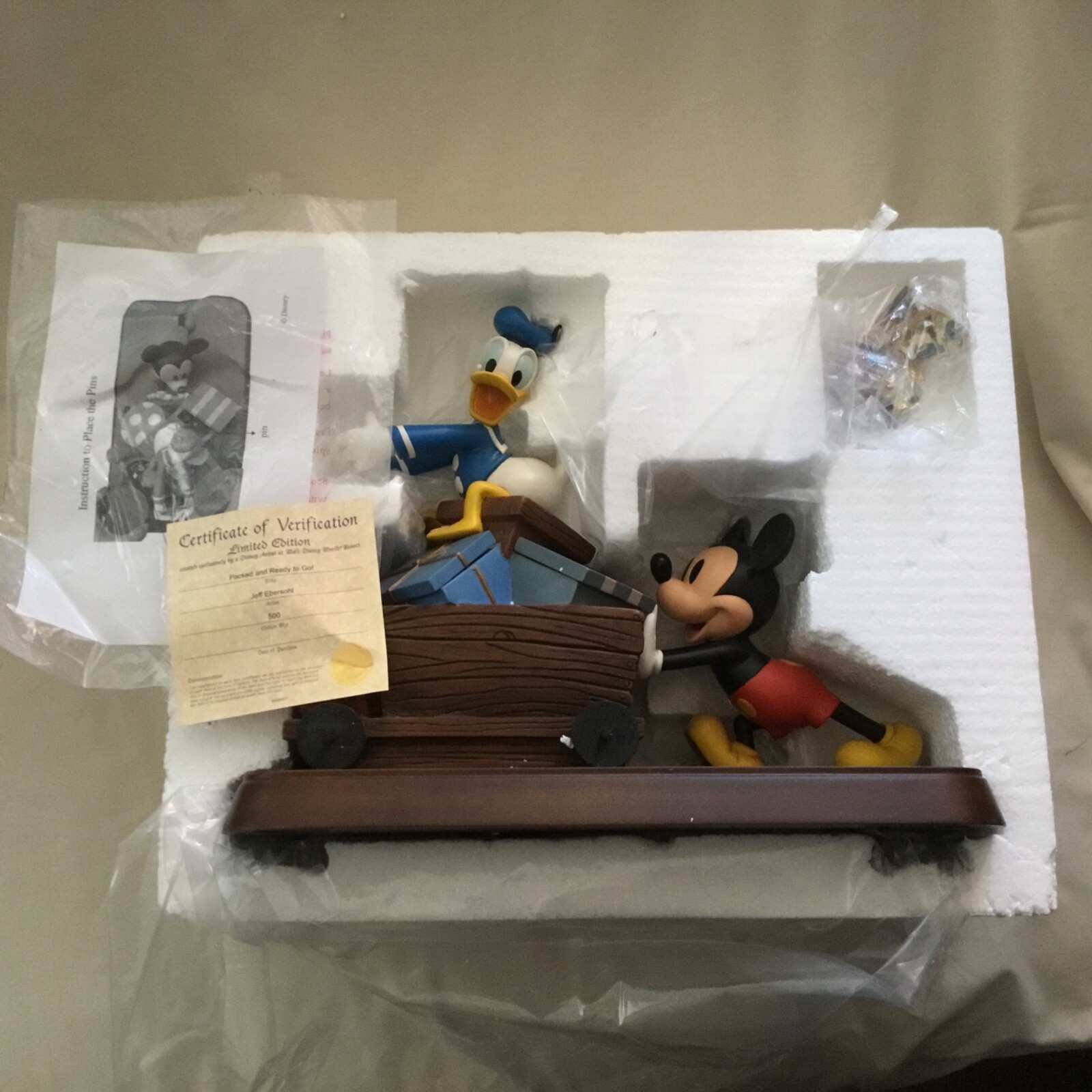 Disney Mickey Mouse DONALD Duck Trinket Pin Box Lrg Statue Figurine-Pins/COA-MIB
