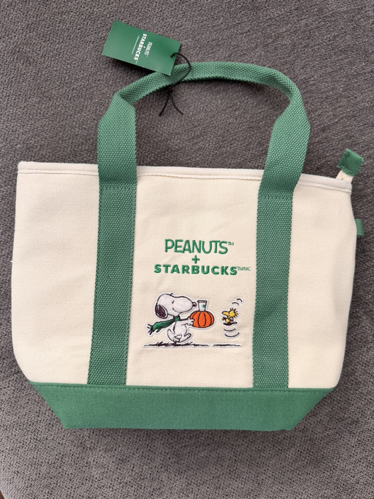 IN HAND FAST SHIP Starbucks x Peanuts Snoopy Tote Bag Fall 2026 Limited Edition IN HAND FAST SHIP Starbucks x Peanuts Snoopy Tote Bag Fall 2026 Limited Edition
