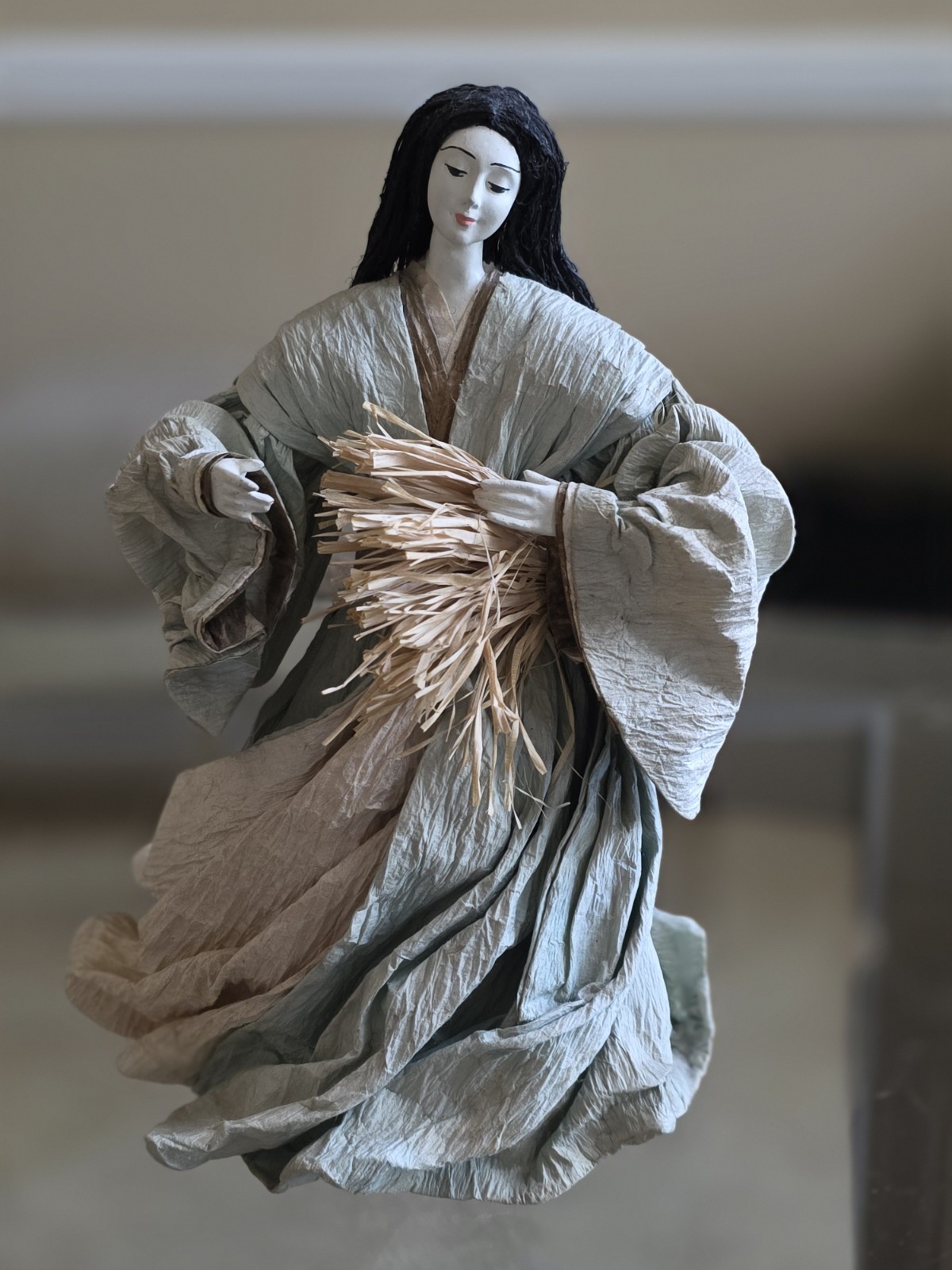 Vtg Handmade Paper Mache Figurine of an Asian Woman In Traditional Attire 11.5 Vtg Handmade Paper Mache Figurine of an Asian Woman In Traditional Attire 11.5