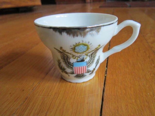 Vtg Great Seal of the United States Cup Miniature Tea 2\