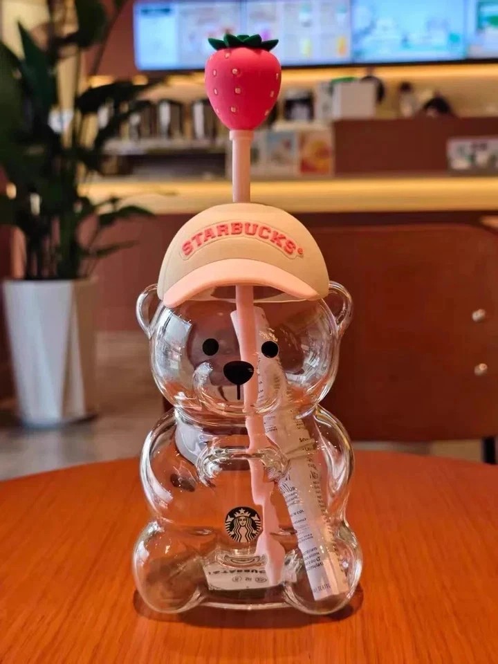 2026 New Starbucks Bearista Bear Cup Tumblers Strawberry Topper Baseball cap