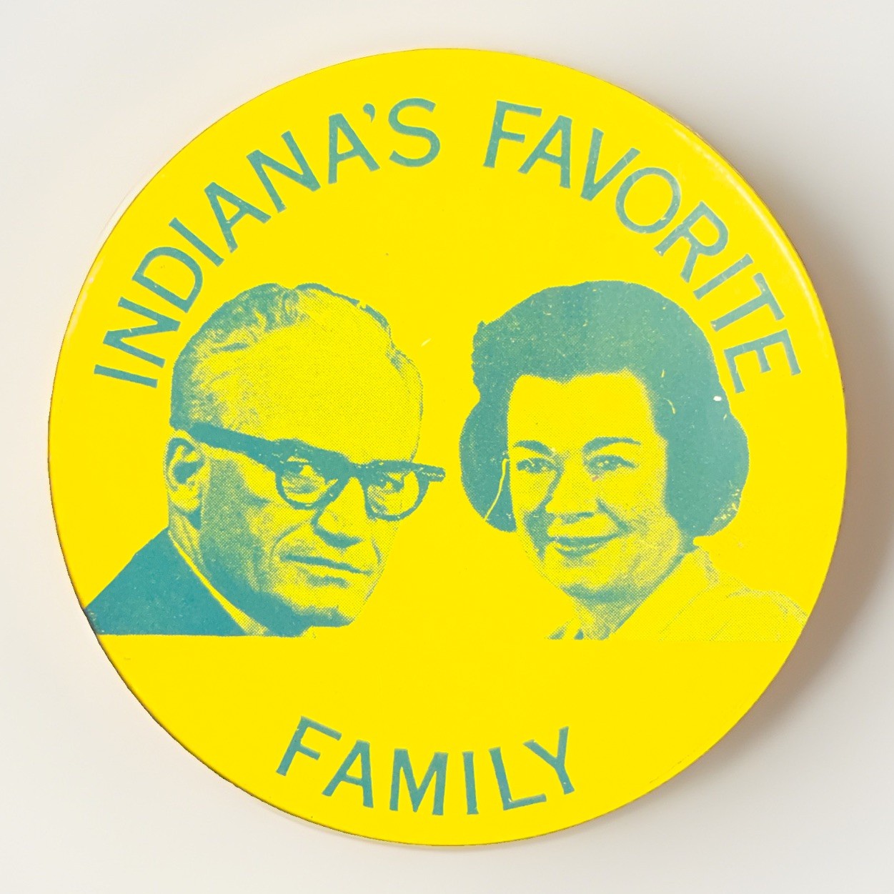 Rare vintage 1964 Barry Goldwater Indiana's Favorite Family pinback Litho button