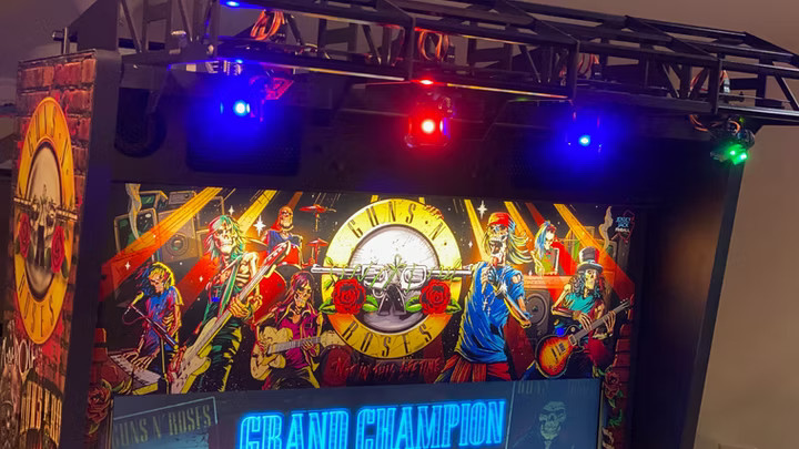 Guns N' Roses Pinball Stadium Topper by PinGraffix