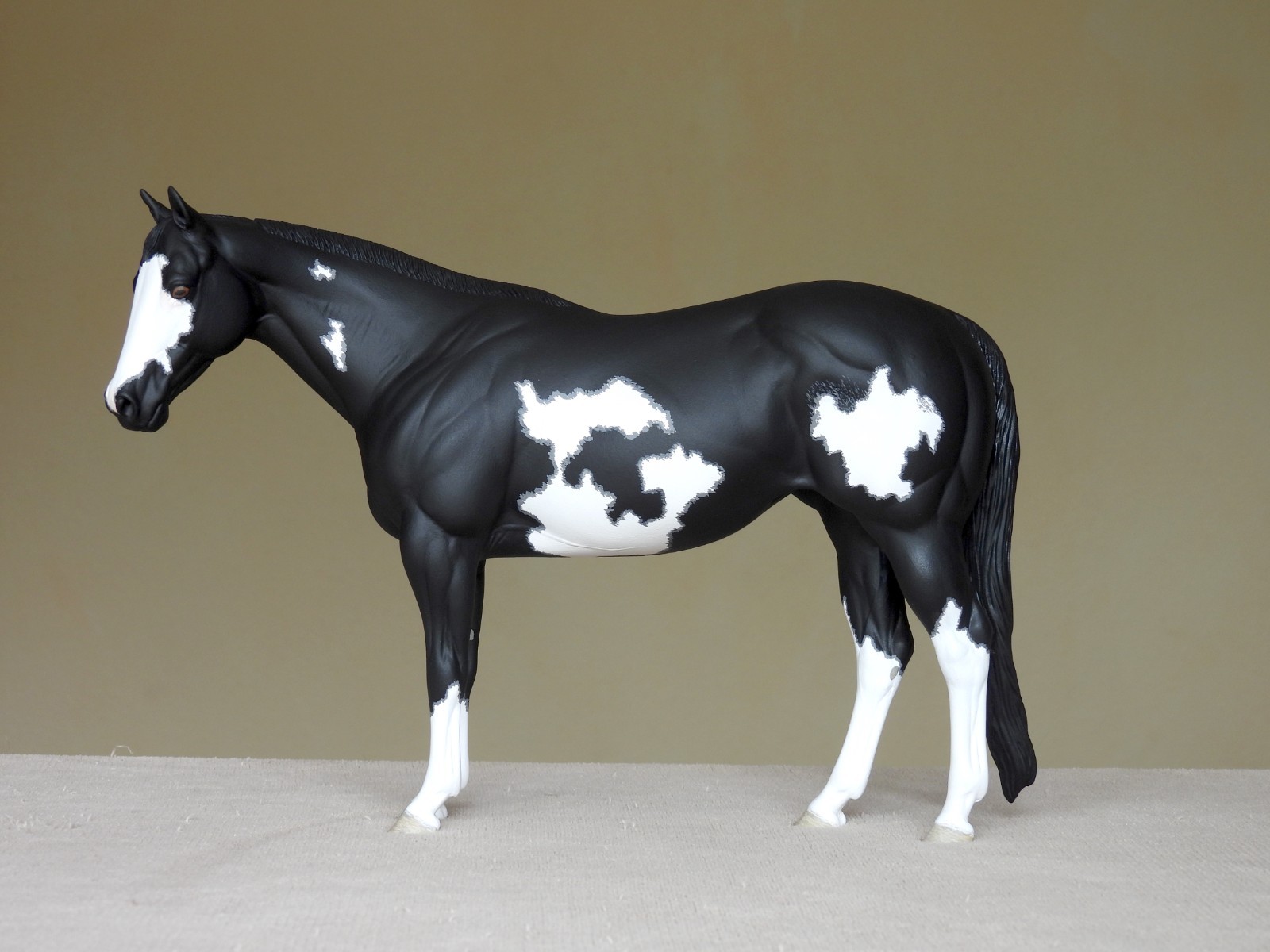 Artist Resin Model Horse: \ Artist Resin Model Horse: \