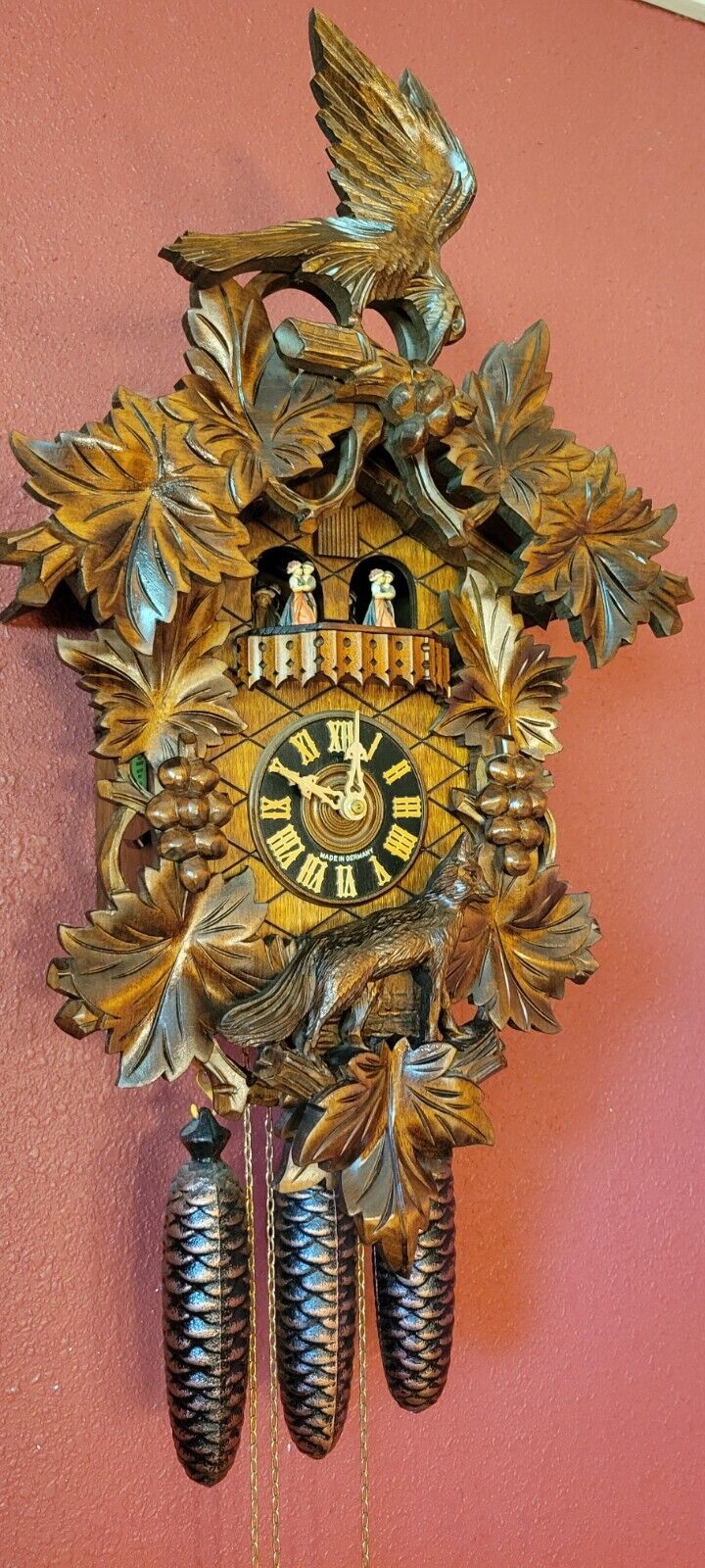 VINTAGE HONES CARVED LIMITED CUCKOO CLOCK 8 DAY PLAYS EDELWEISS FOX GRAPES VIDEO
