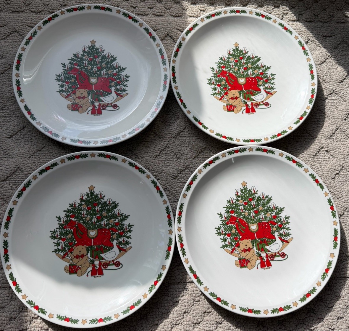 Ten Strawberry Street Vintage 1987 O Christmas Tree 10in Dinner Plates Set of 4 Ten Strawberry Street Vintage 1987 O Christmas Tree 10in Dinner Plates Set of 4