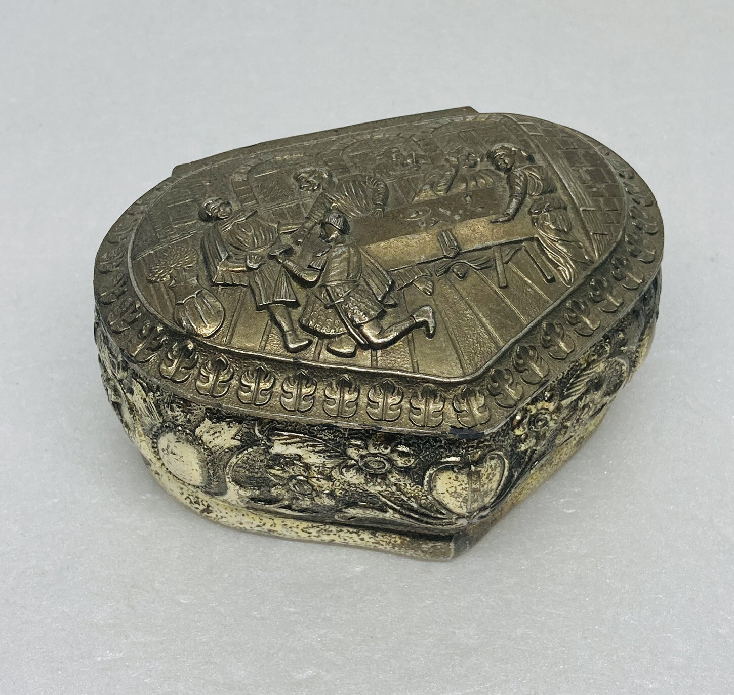Vintage 1970s Silver Plated Trinket Box Man Proposing At Table Art Japan O Vintage 1970s Silver Plated Trinket Box Man Proposing At Table Art Japan O