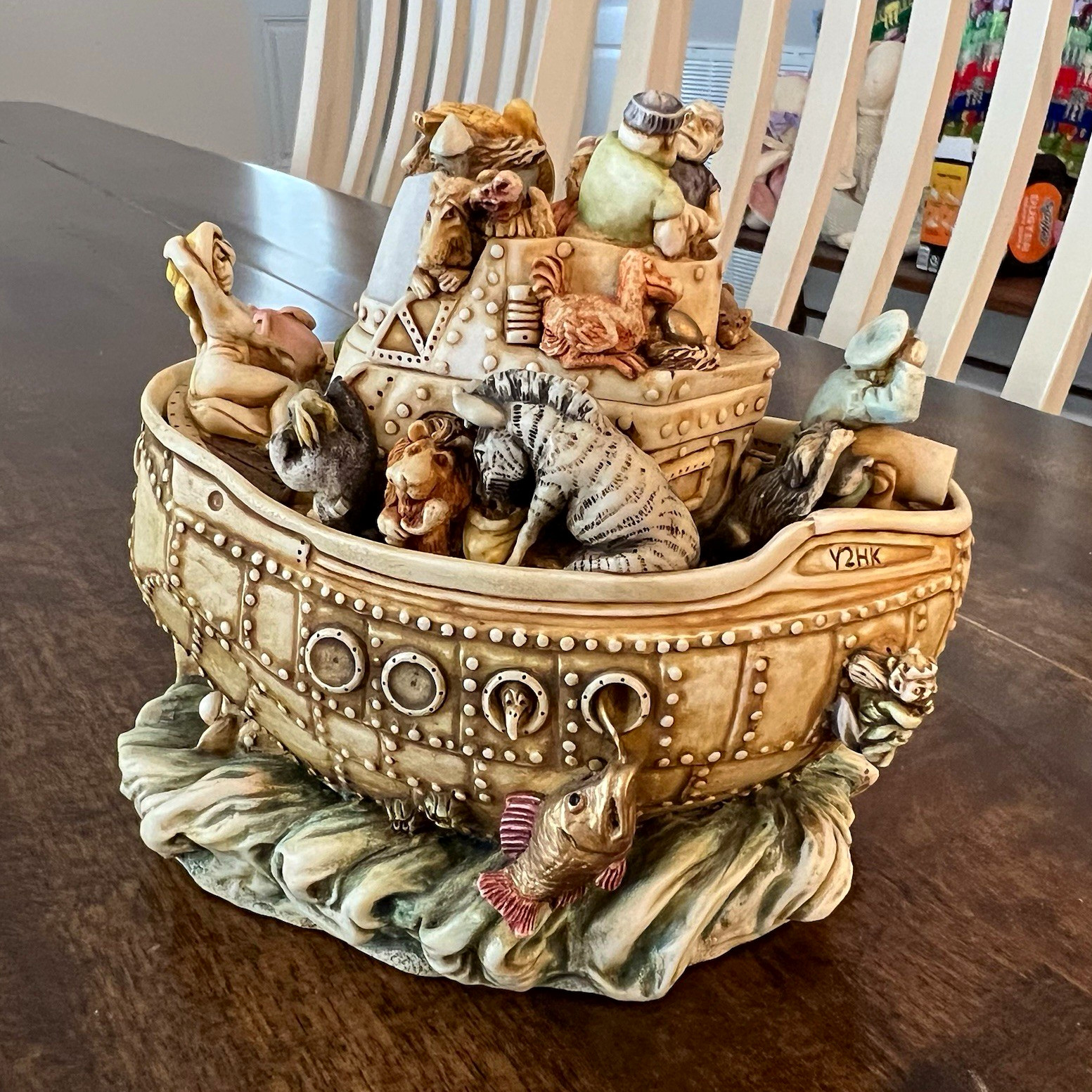 Vintage 1999 Harmony Kingdom 'Y2HK' ark resin treasure box figurine. Vintage 1999 Harmony Kingdom 'Y2HK' ark resin treasure box figurine.